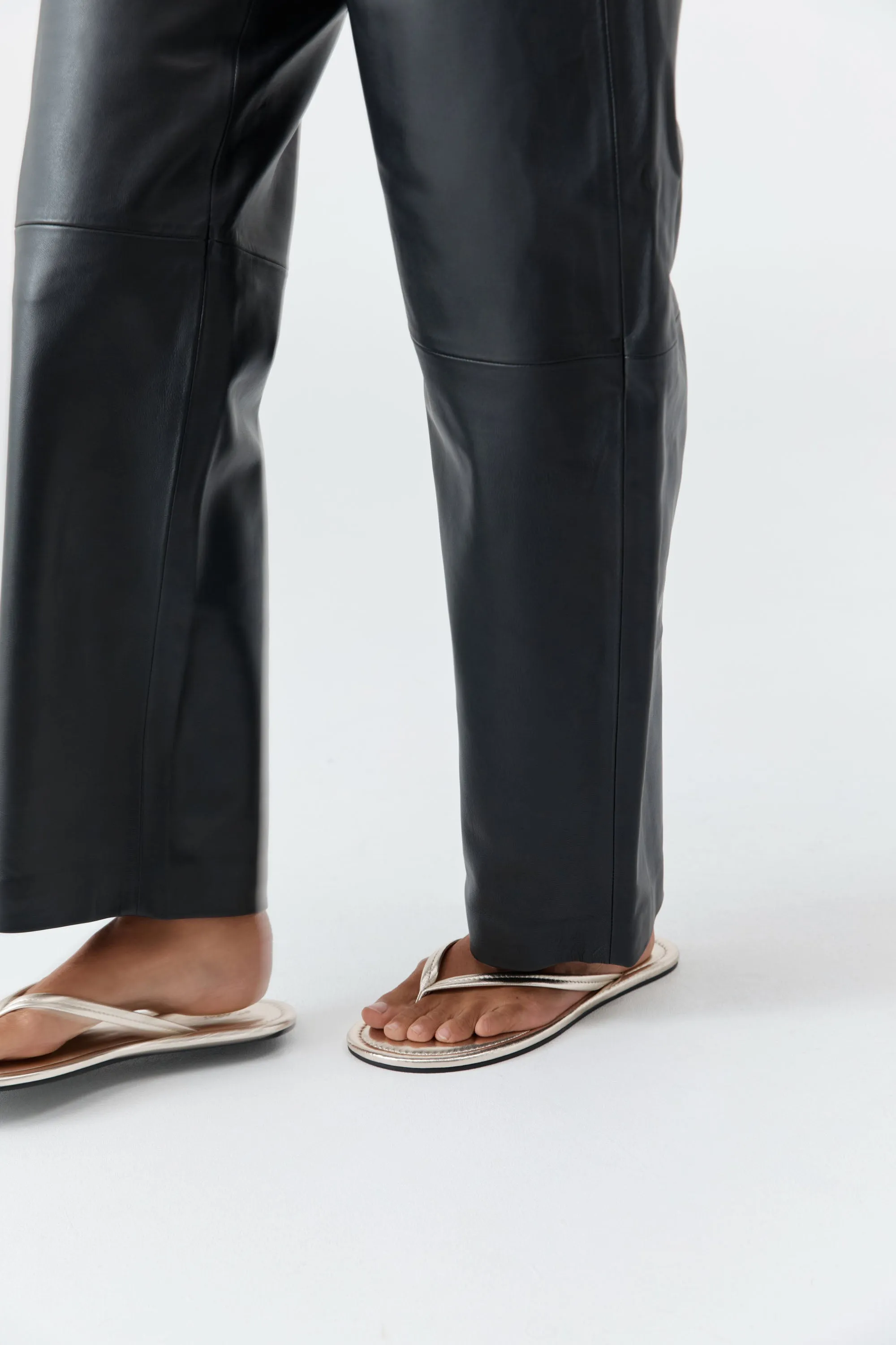 Thong Detail Slide - Soft Gold sold by St. Agni product image thumbnail 2