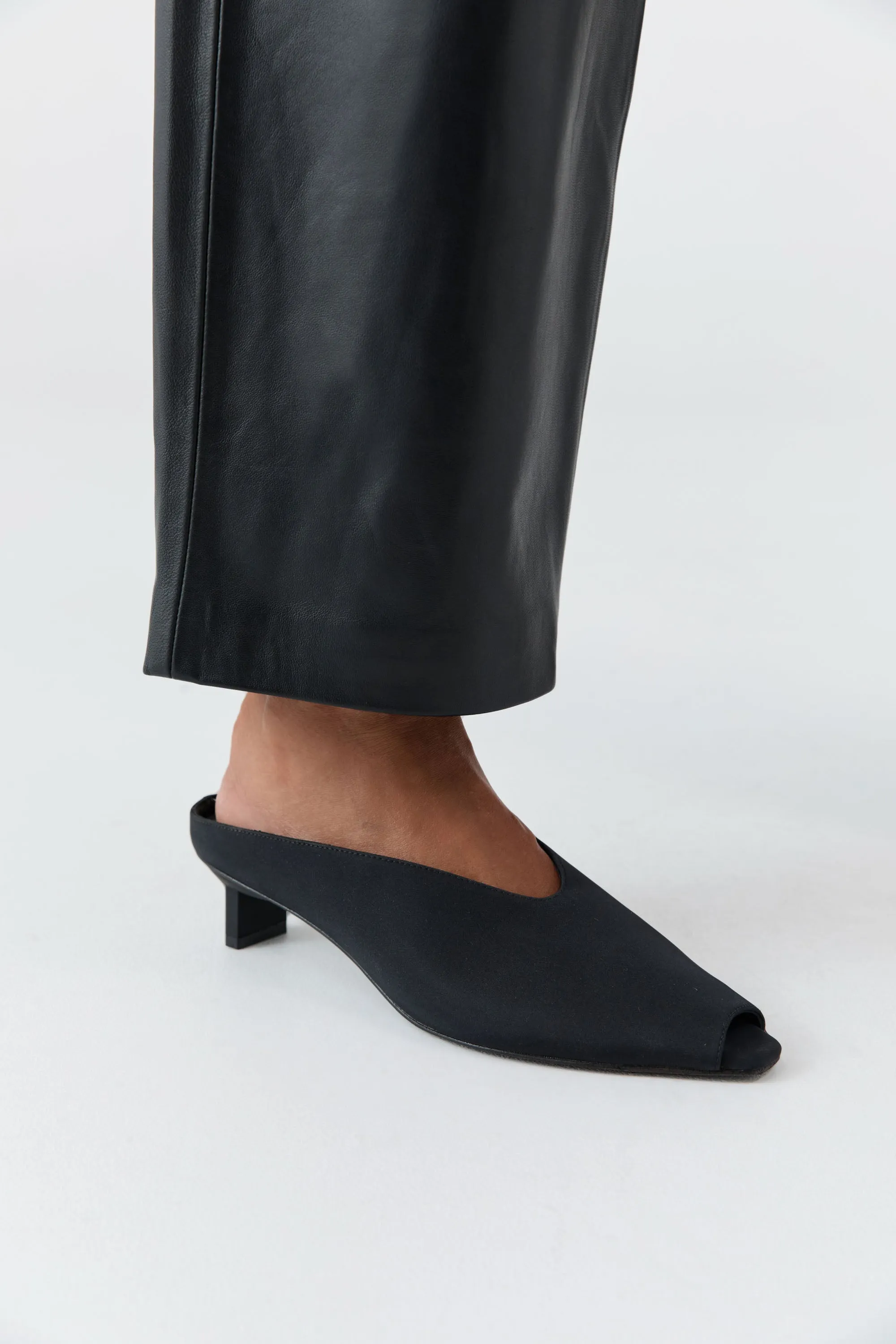 Linea Heel - Black sold by St. Agni product image thumbnail 3