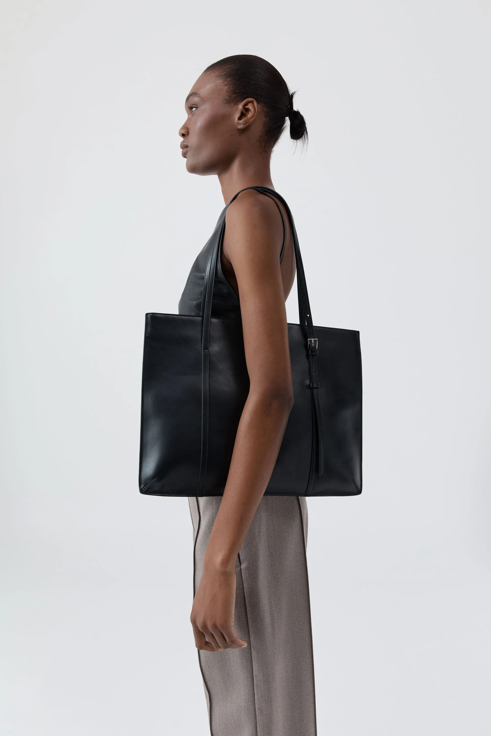 90s Messenger Tote - Black sold by St. Agni product image thumbnail 2