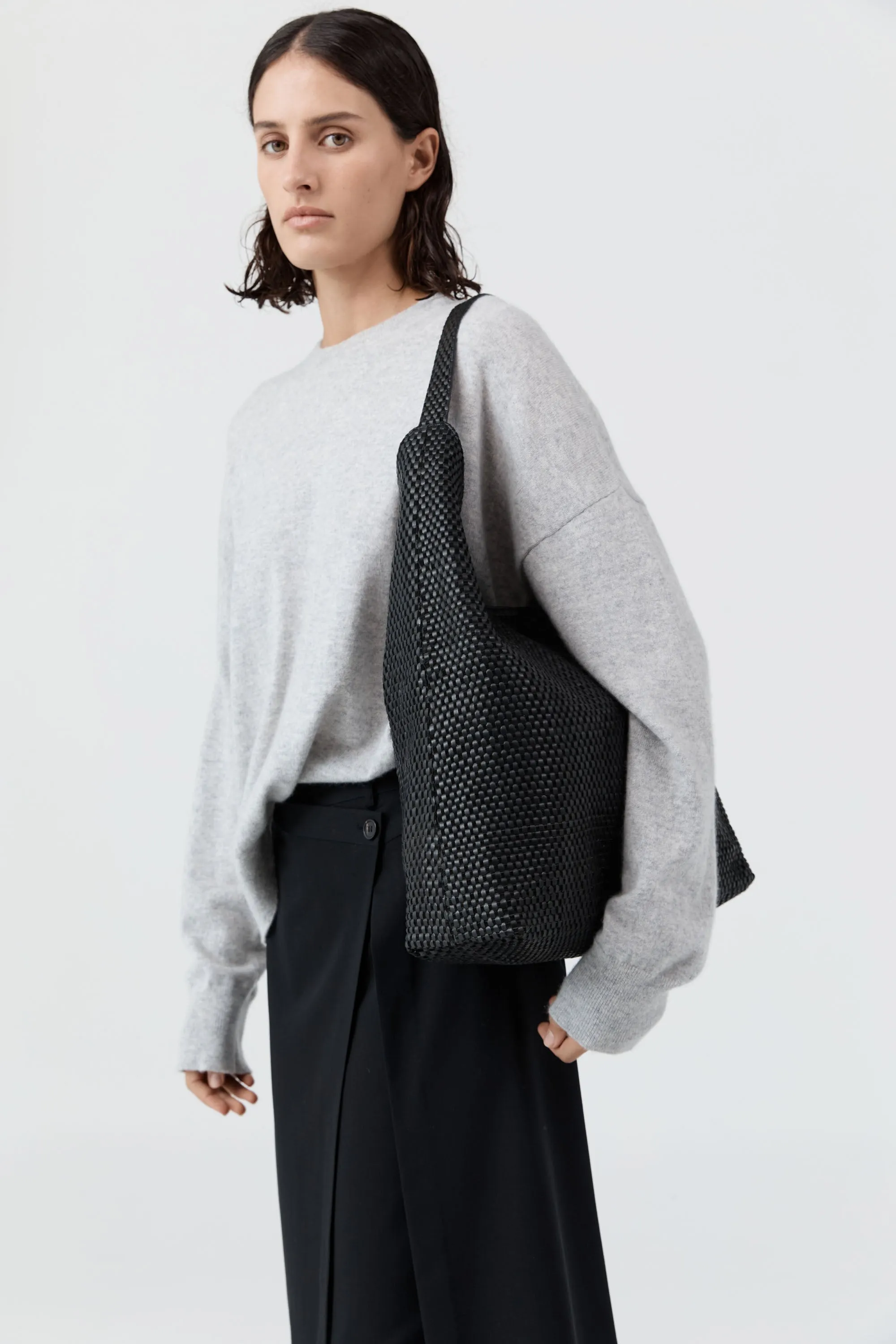 Lattice Weave Large Tote - Black sold by St. Agni product image thumbnail 3