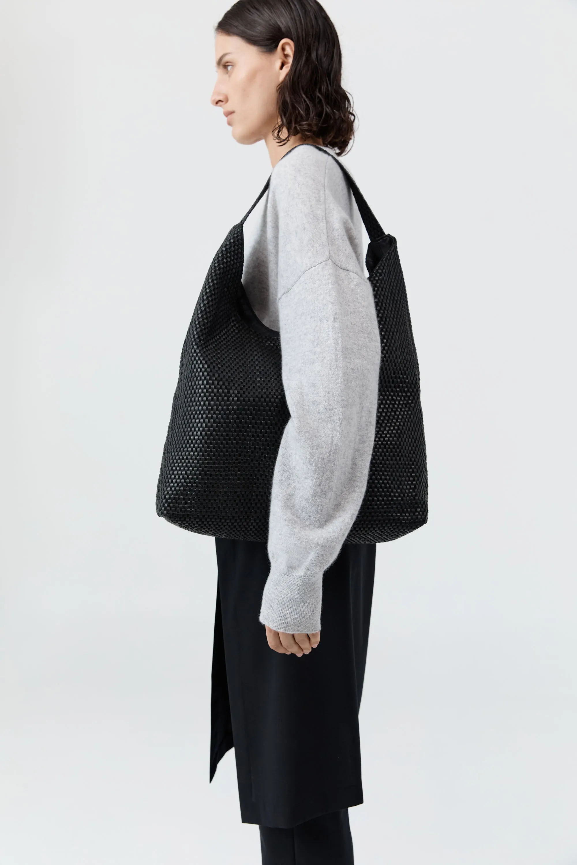 Lattice Weave Large Tote - Black sold by St. Agni product image thumbnail 2