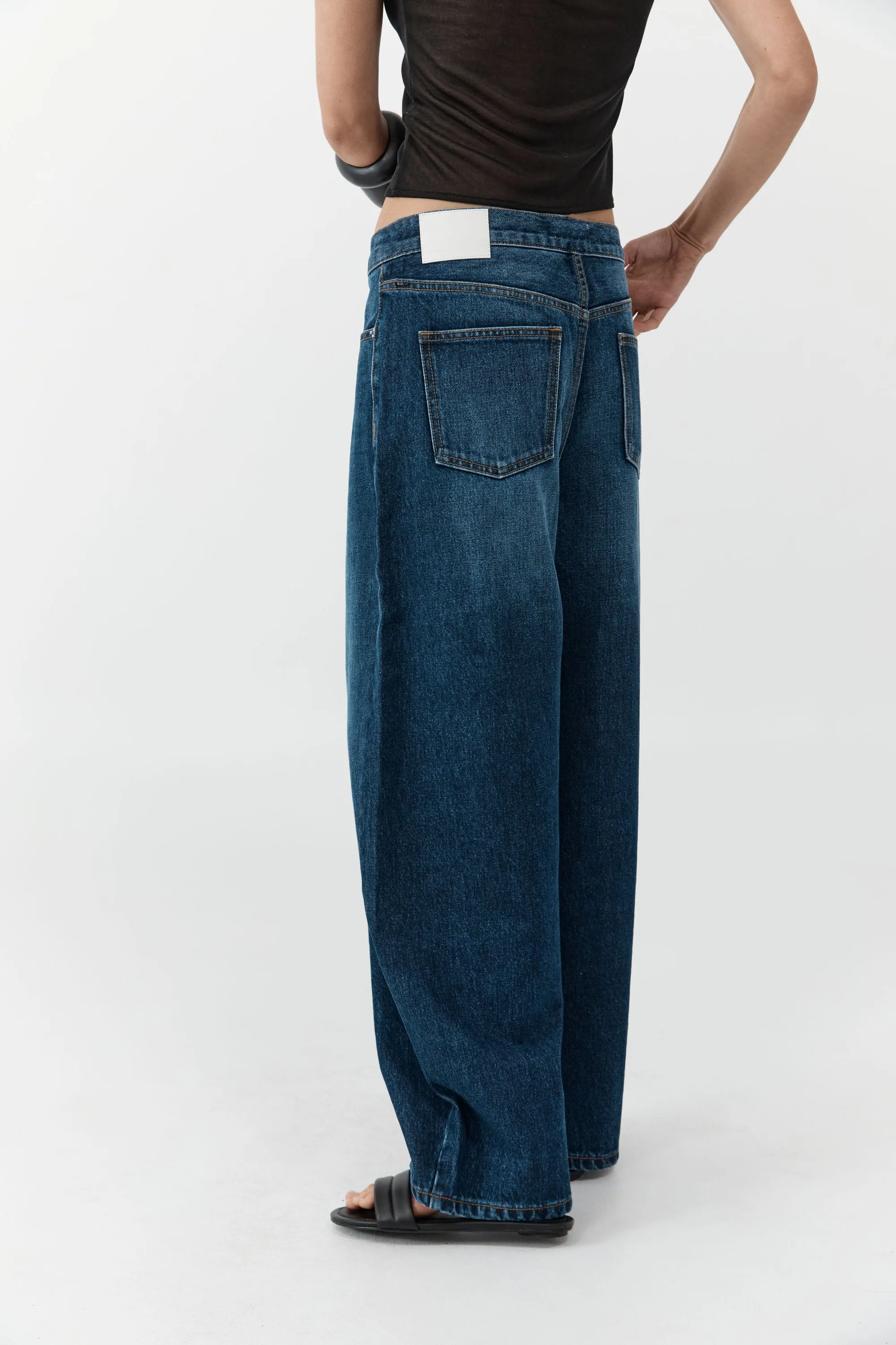 Mid Rise Pleat Barrel Jeans - Dark Indigo sold by St. Agni product image thumbnail 4