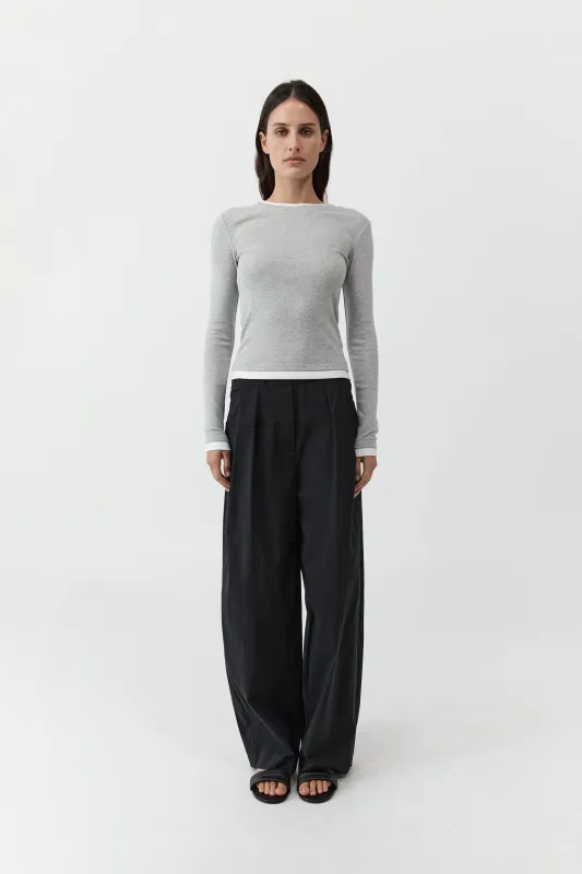 Relaxed Pleat Pants - Black sold by St. Agni