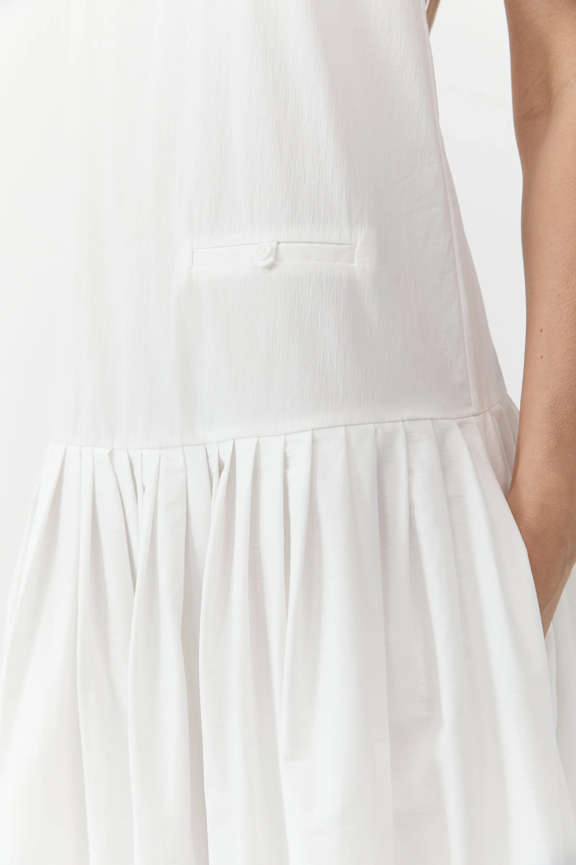 Relaxed Pleat Dress - Off White sold by St. Agni product image thumbnail 4