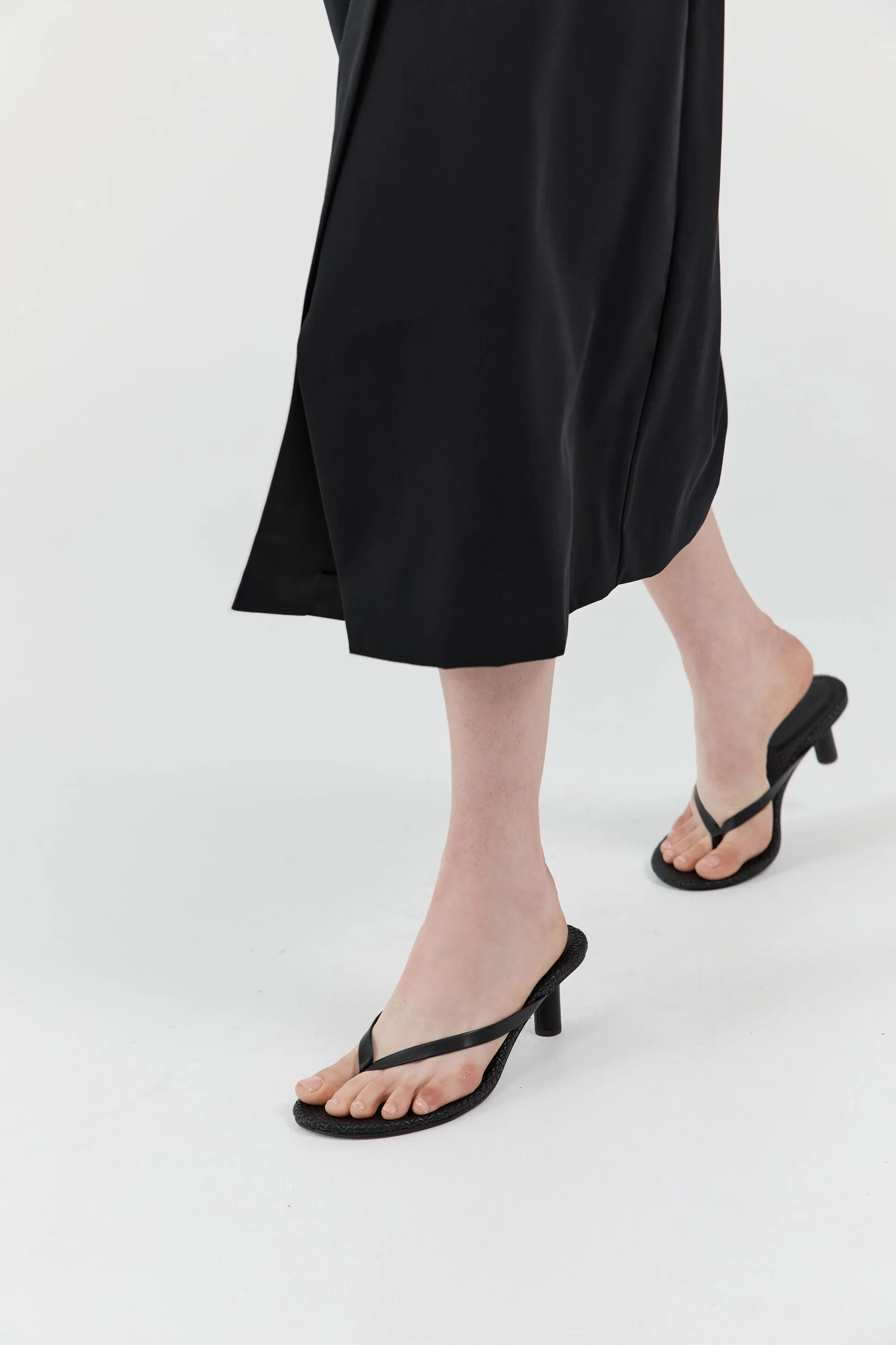 Woven Thong Heel - Black sold by St. Agni product image thumbnail 2