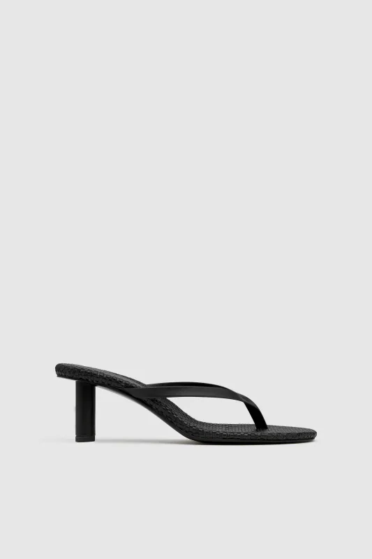 Woven Thong Heel - Black made by St. Agni