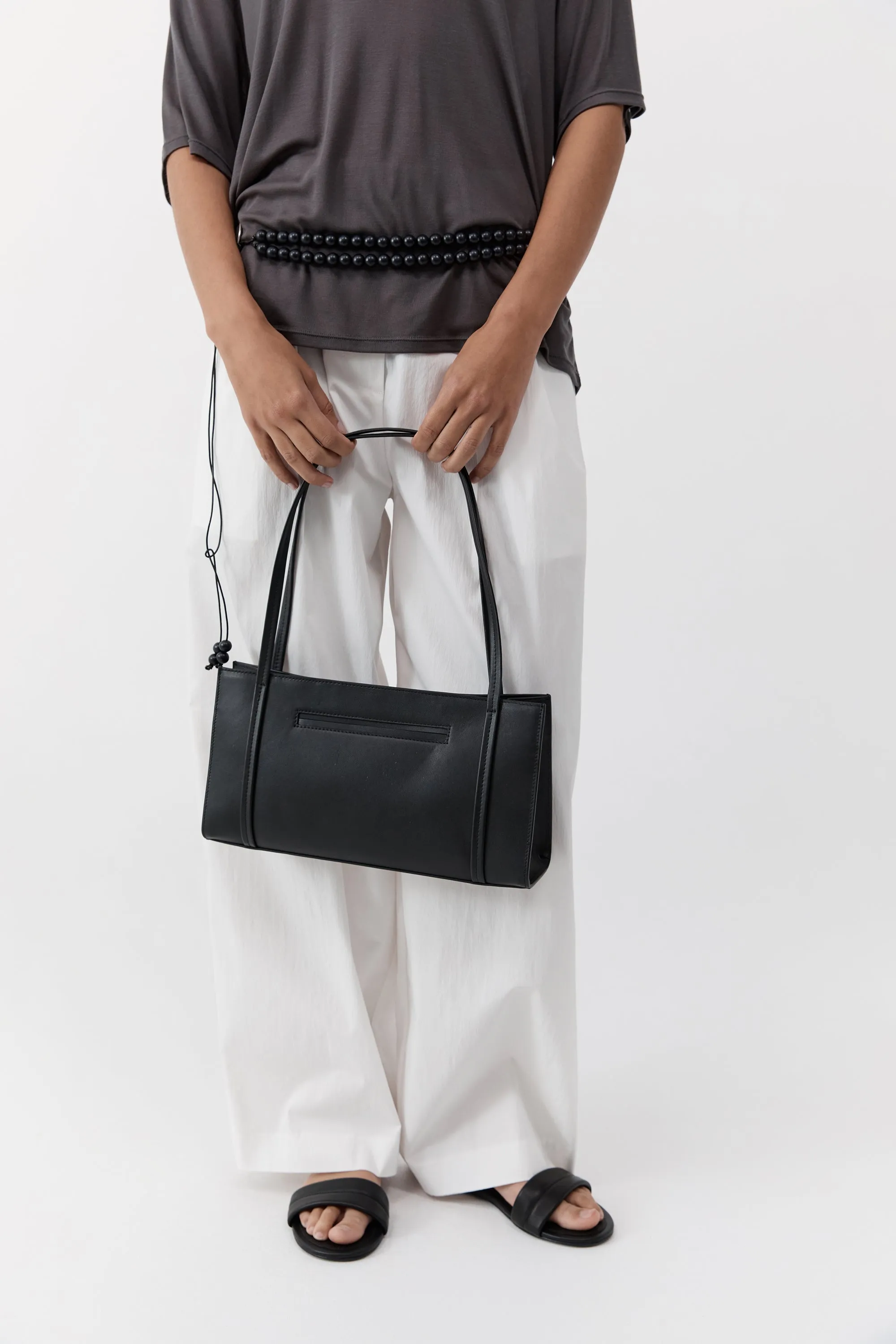 Minimal Pocket Bag - Black sold by St. Agni product image thumbnail 5