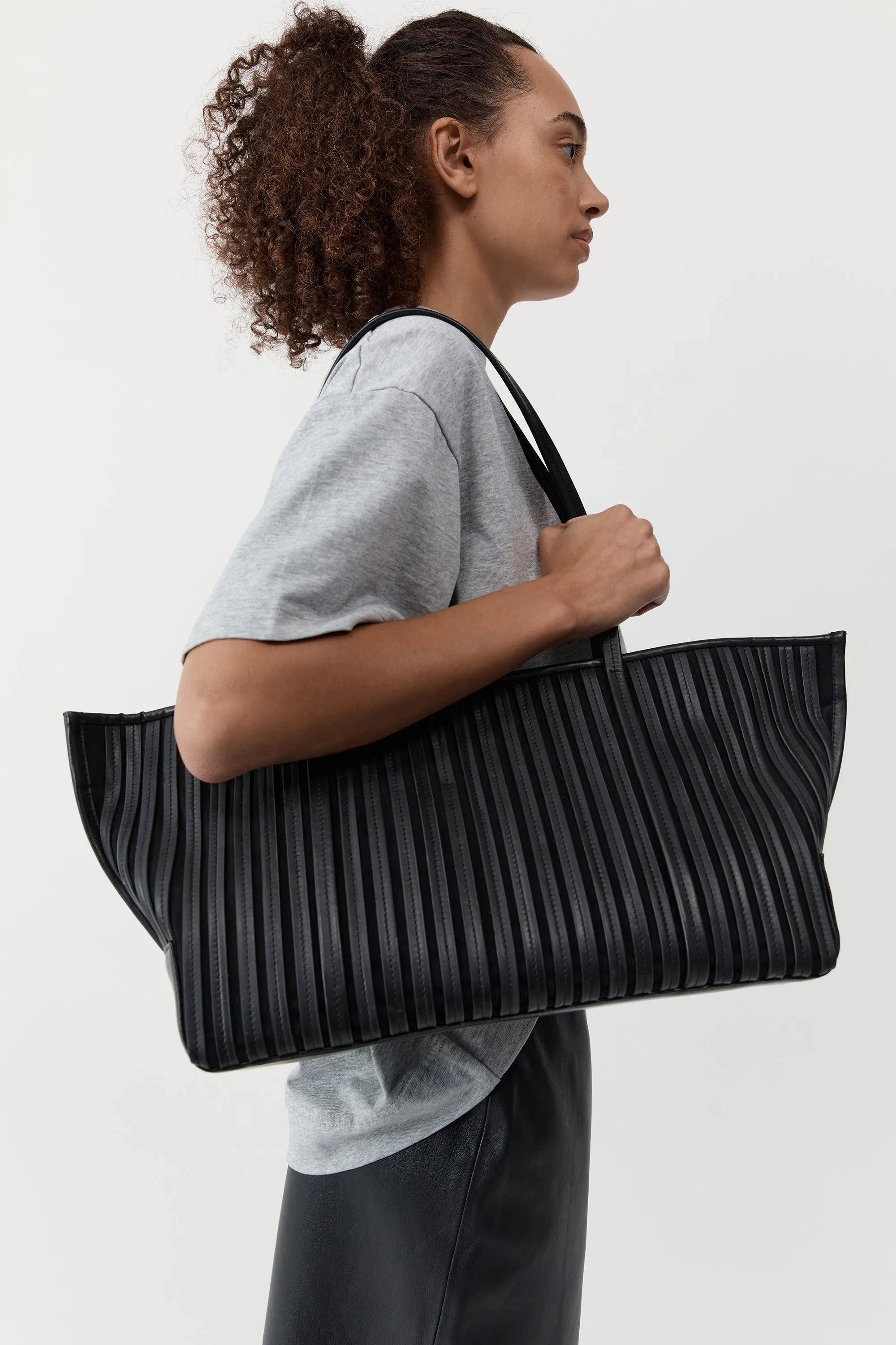 Linea Stitch Bateau Tote - Black sold by St. Agni product image thumbnail 3