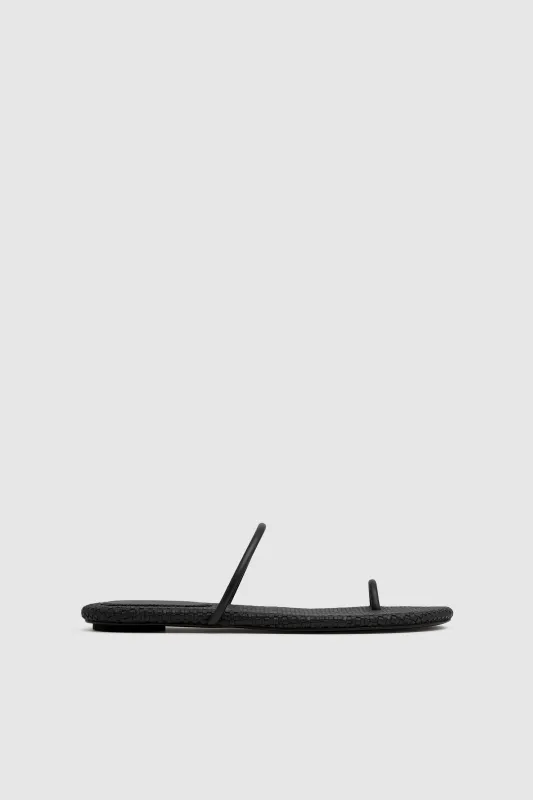 Woven Minimal Slide - Black made by St. Agni