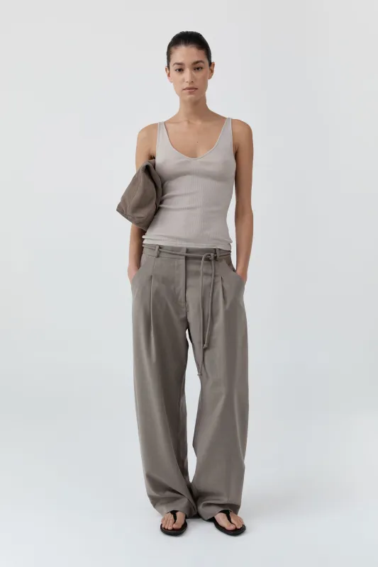 Tailored Barrel Pants - Light Taupe made by St. Agni