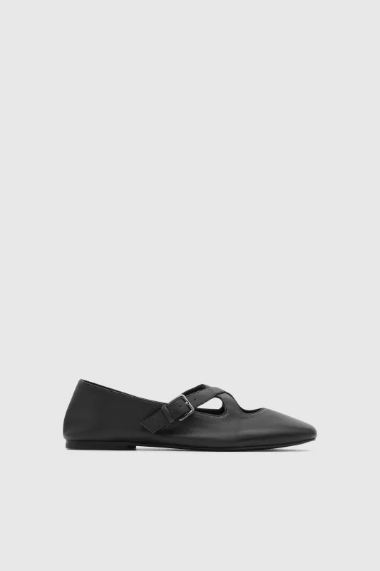 Ballerina Flat - Black made by St. Agni