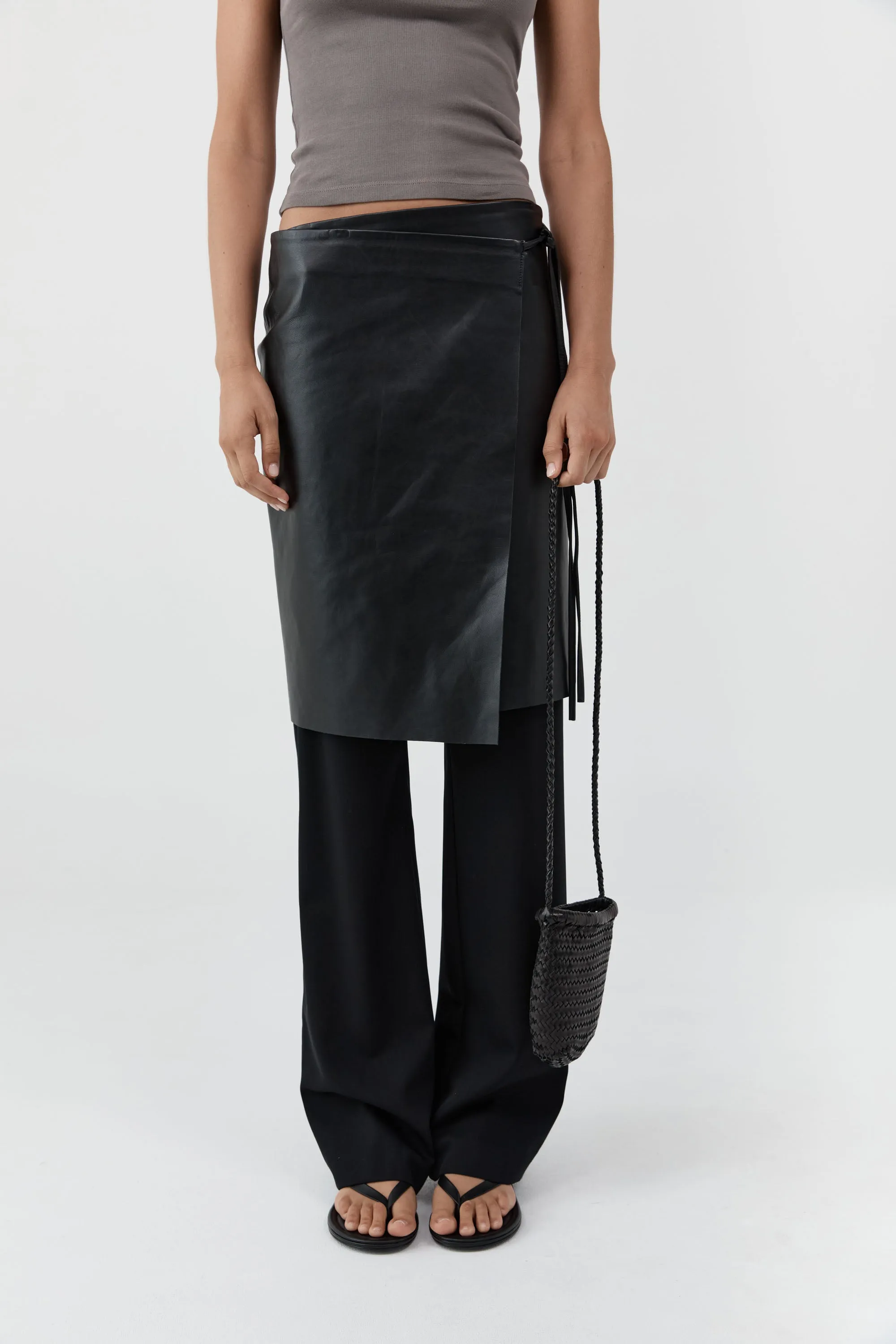 Bagu Sling Bag - Black sold by St. Agni product image thumbnail 4