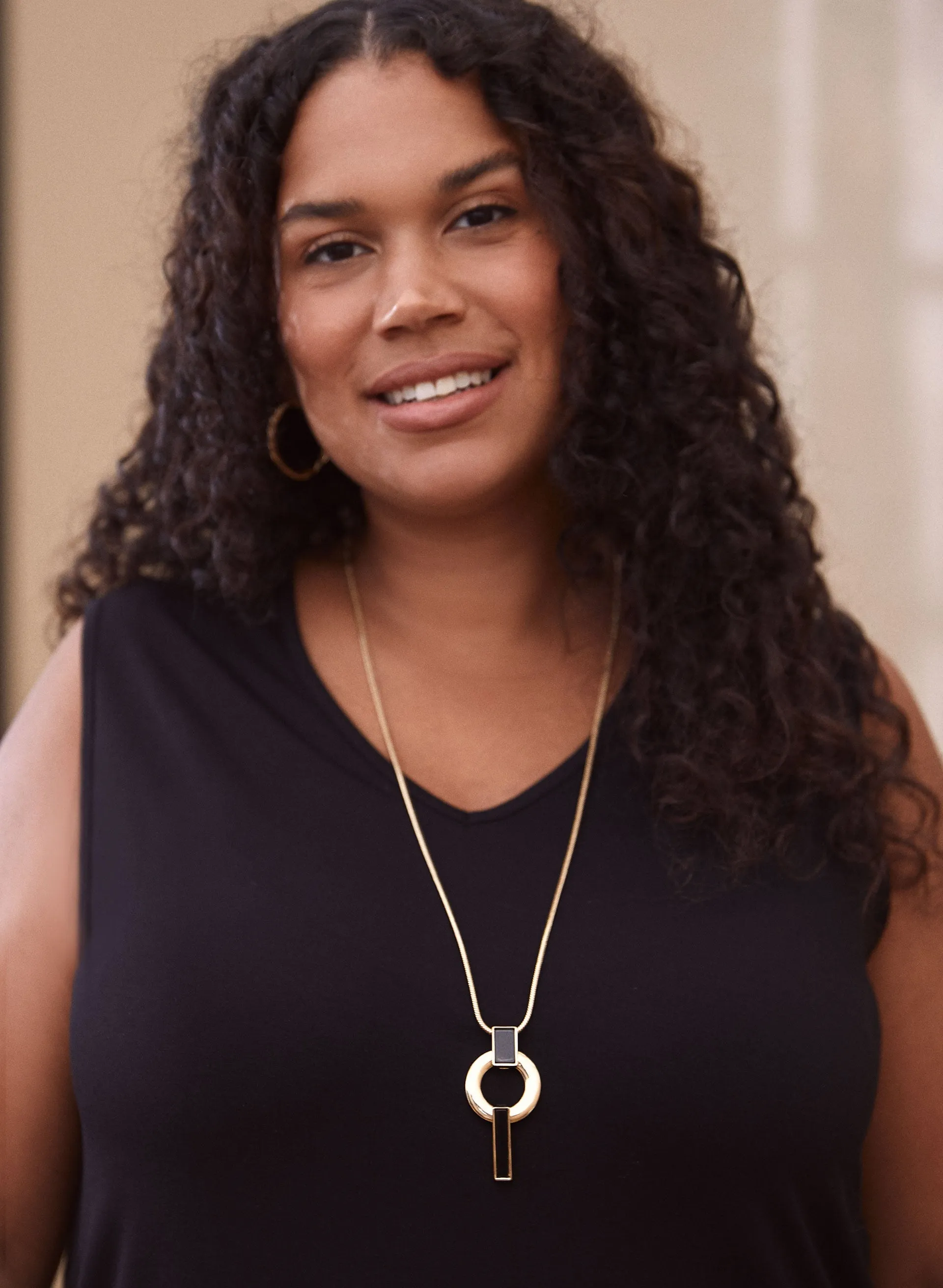 Sleeveless V-Neck Top sold by Laura product image thumbnail 2