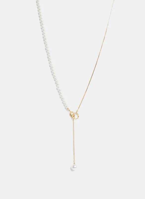 Pearl Detail Snake Chain Necklace sold by Laura