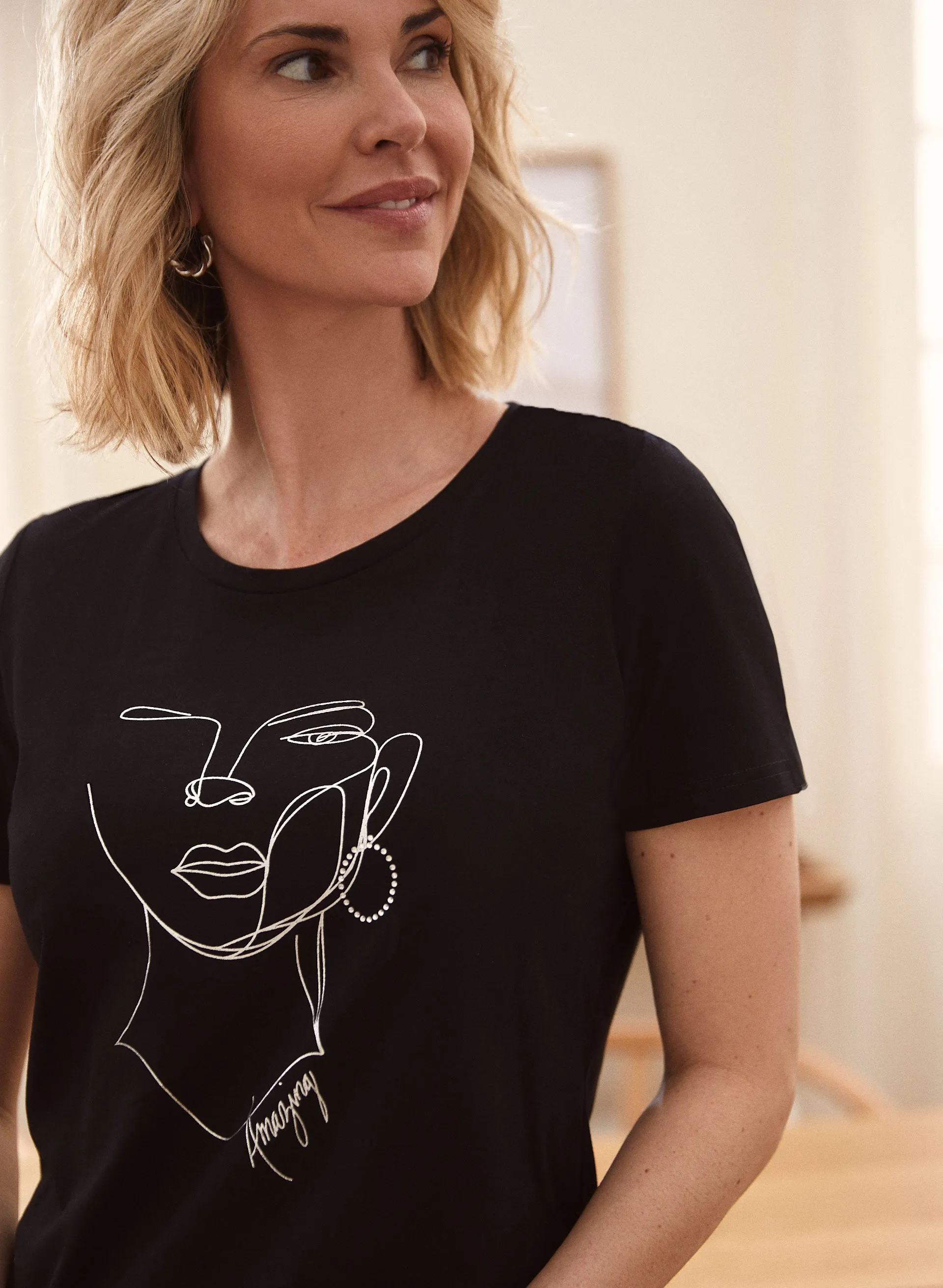 Sketch Print Tee sold by Laura product image thumbnail 2