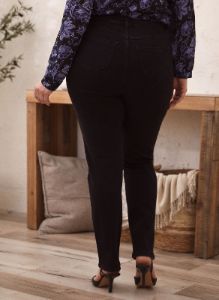 Straight Leg Jeans sold by Laura