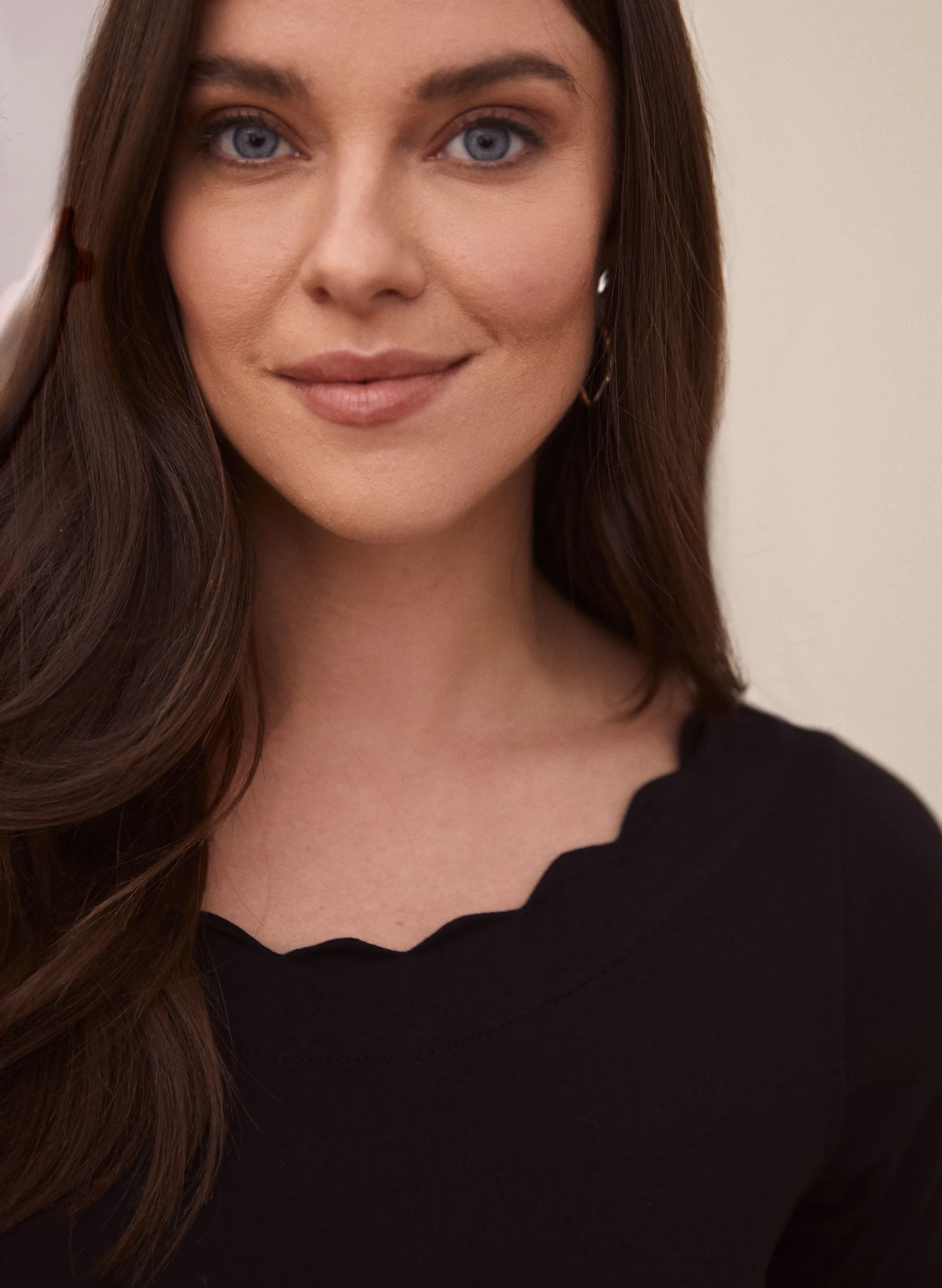 Scalloped Neck Tee sold by Laura product image thumbnail 3