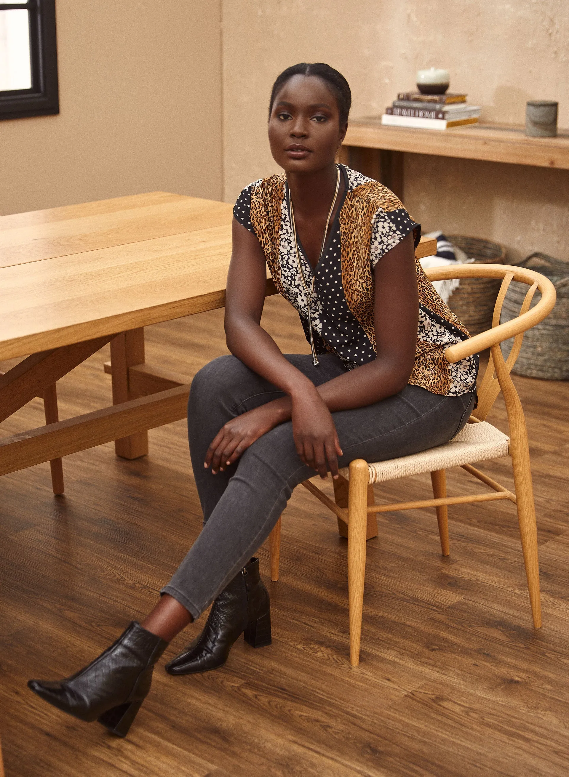 V-Neck Animal Print Top sold by Laura product image thumbnail 4