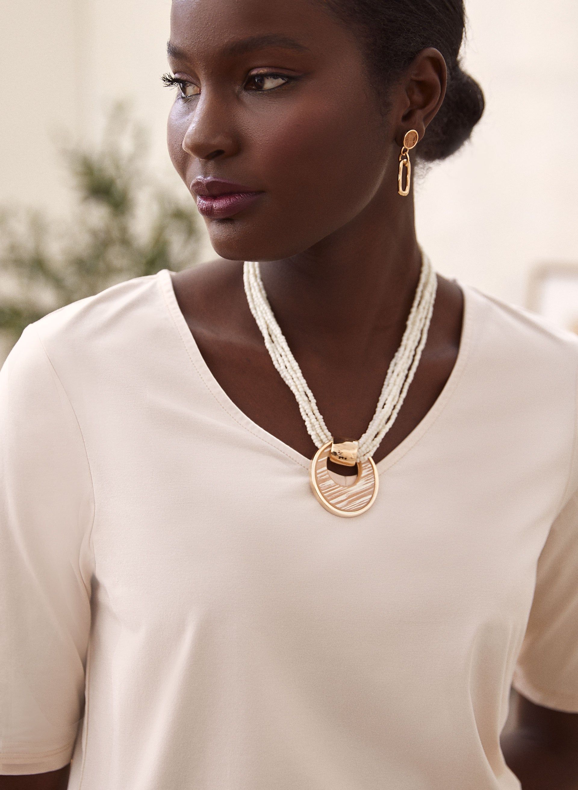 Elbow Sleeve Tee sold by Laura product image thumbnail 3