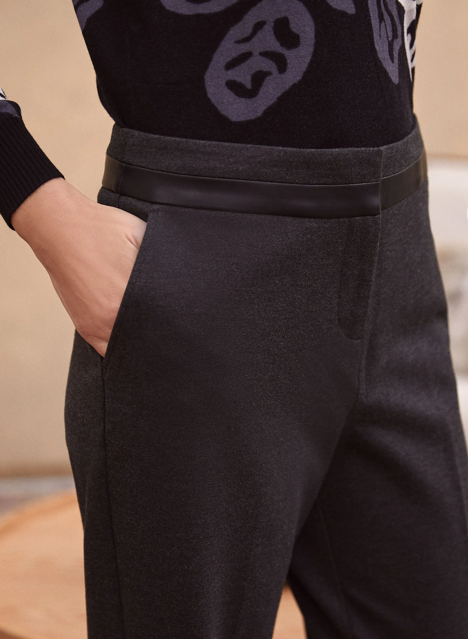 Contrast Trim Straight Leg Pants sold by Laura product image thumbnail 2