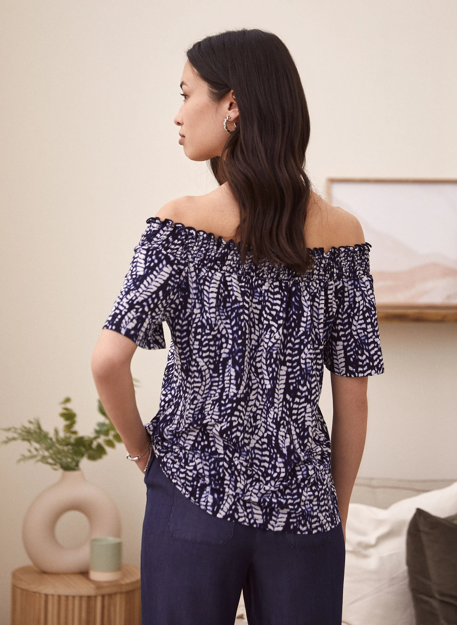 Feather Print Top sold by Laura product image thumbnail 4