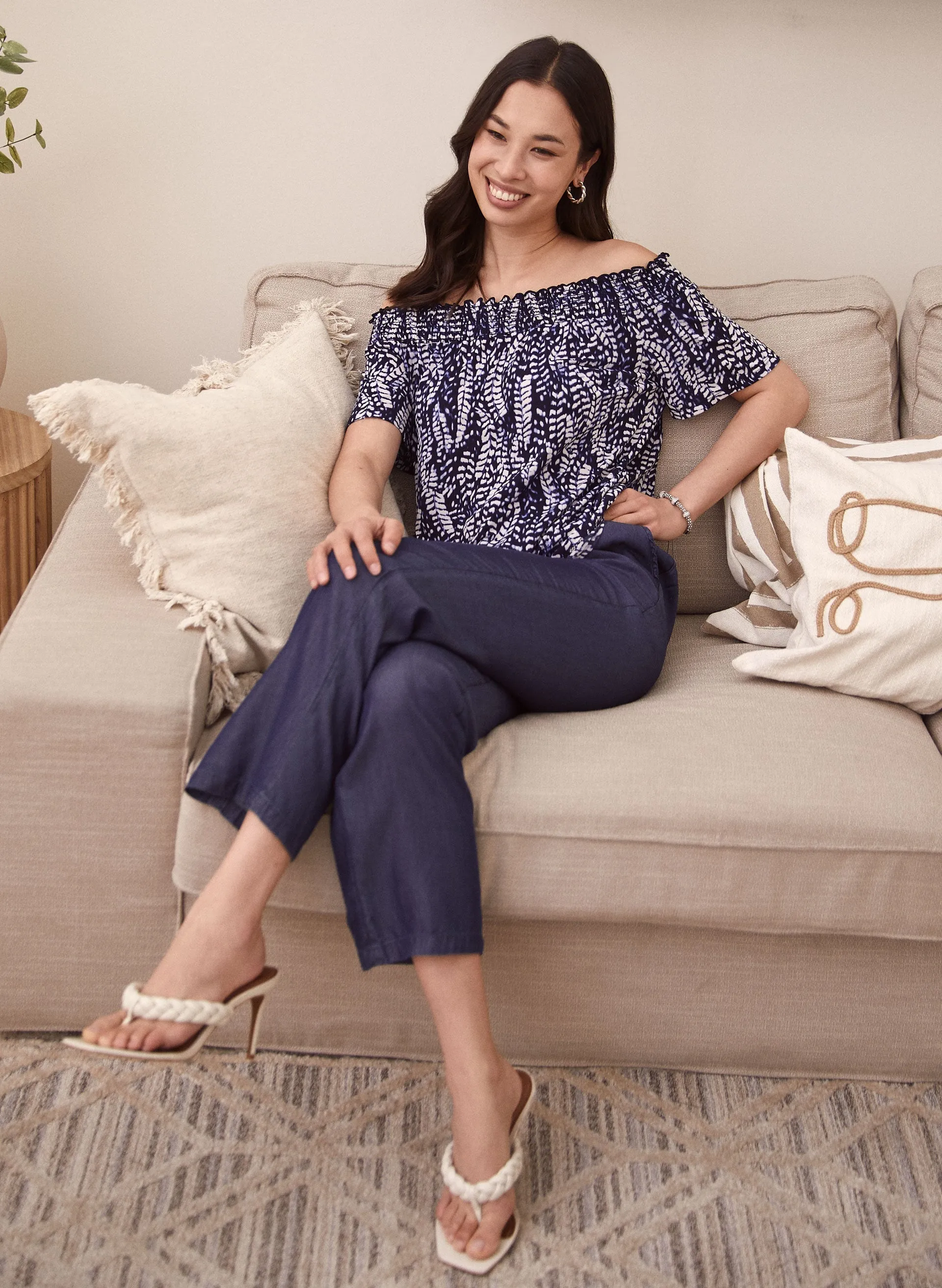 Feather Print Top sold by Laura product image thumbnail 3