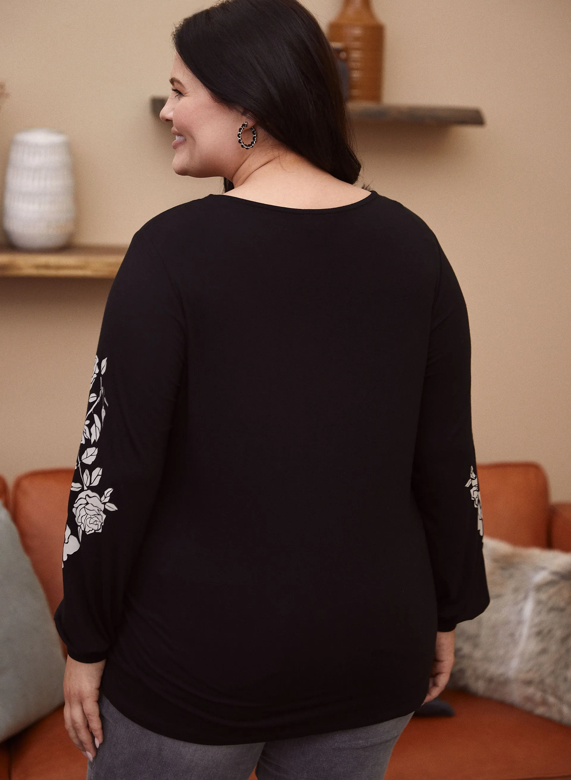 Contrast Floral Print Top sold by Laura product image thumbnail 4