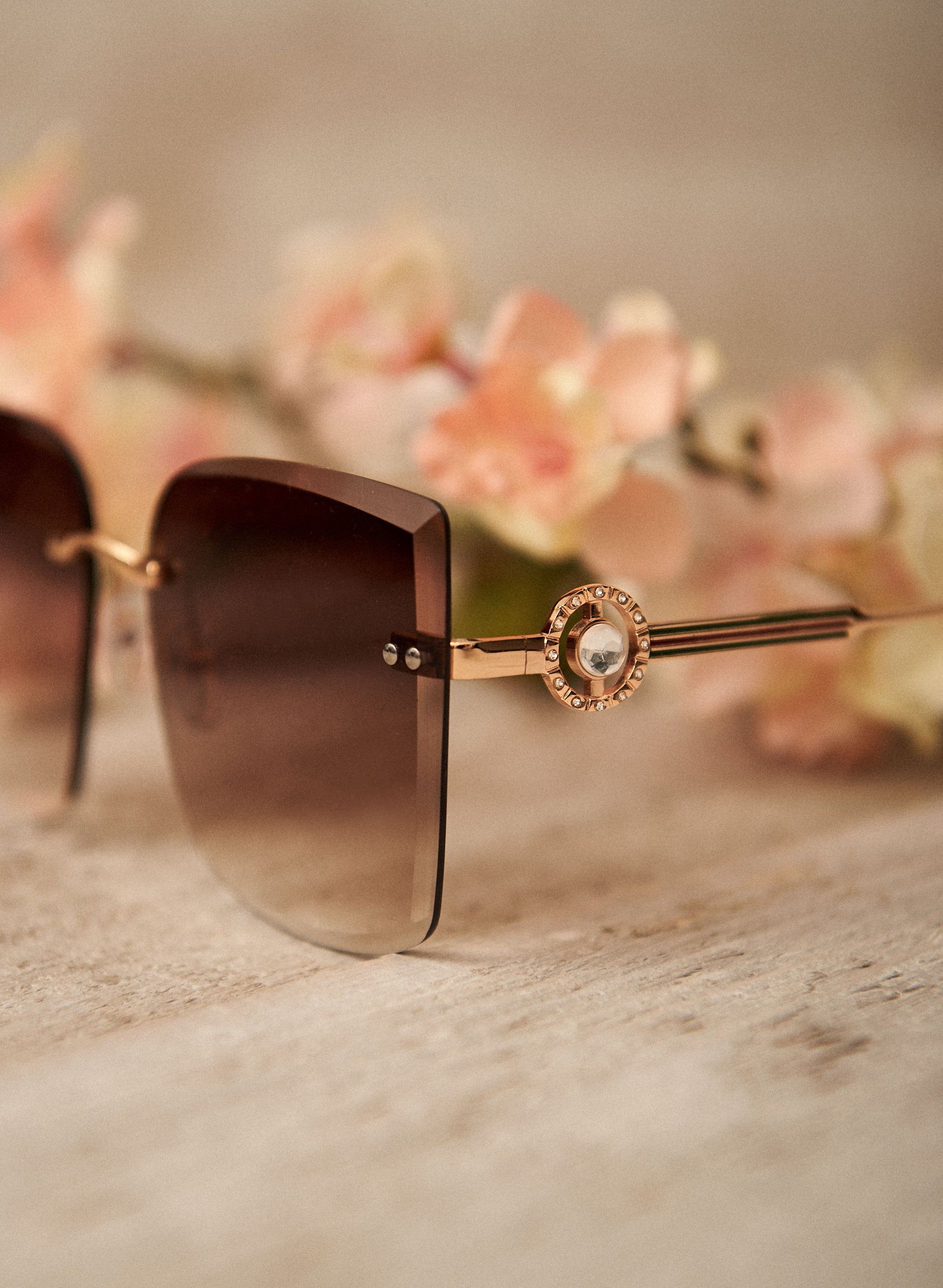 Rimless Crystal Detail Sunglasses sold by Laura product image thumbnail 2