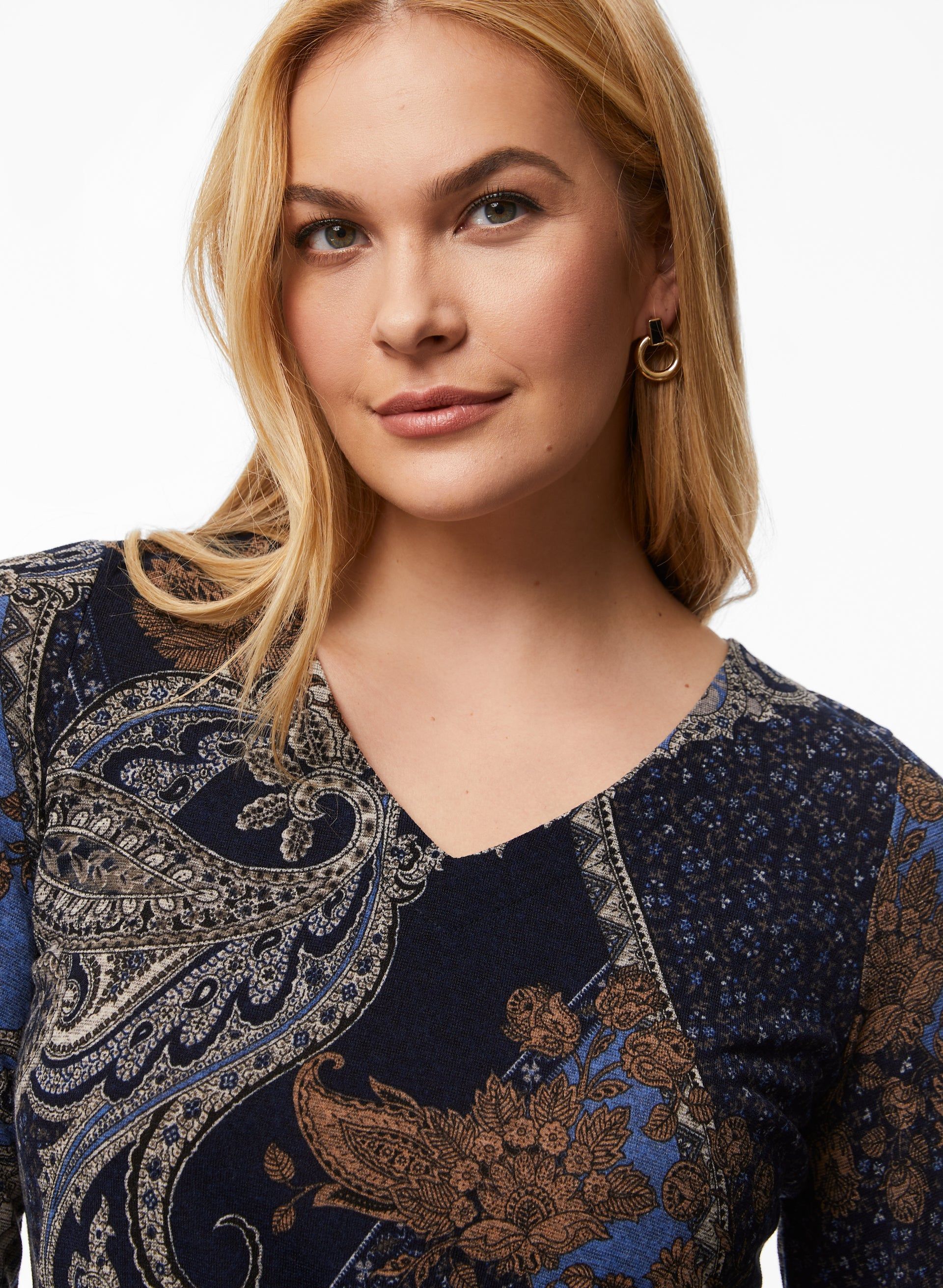 Paisley Print Top sold by Laura product image thumbnail 2