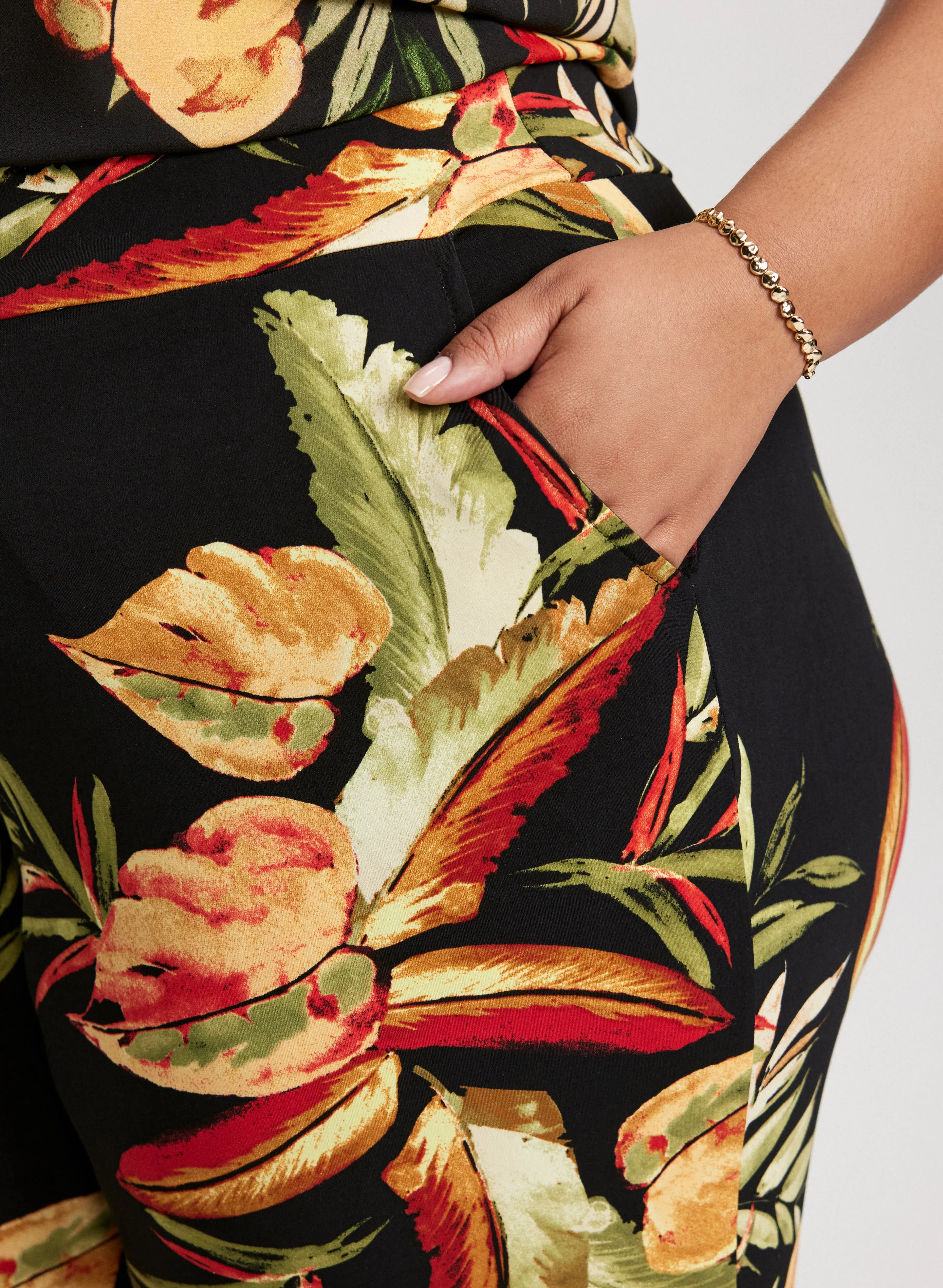 Tropical Pull-On Wide Leg Pants sold by Laura product image thumbnail 4