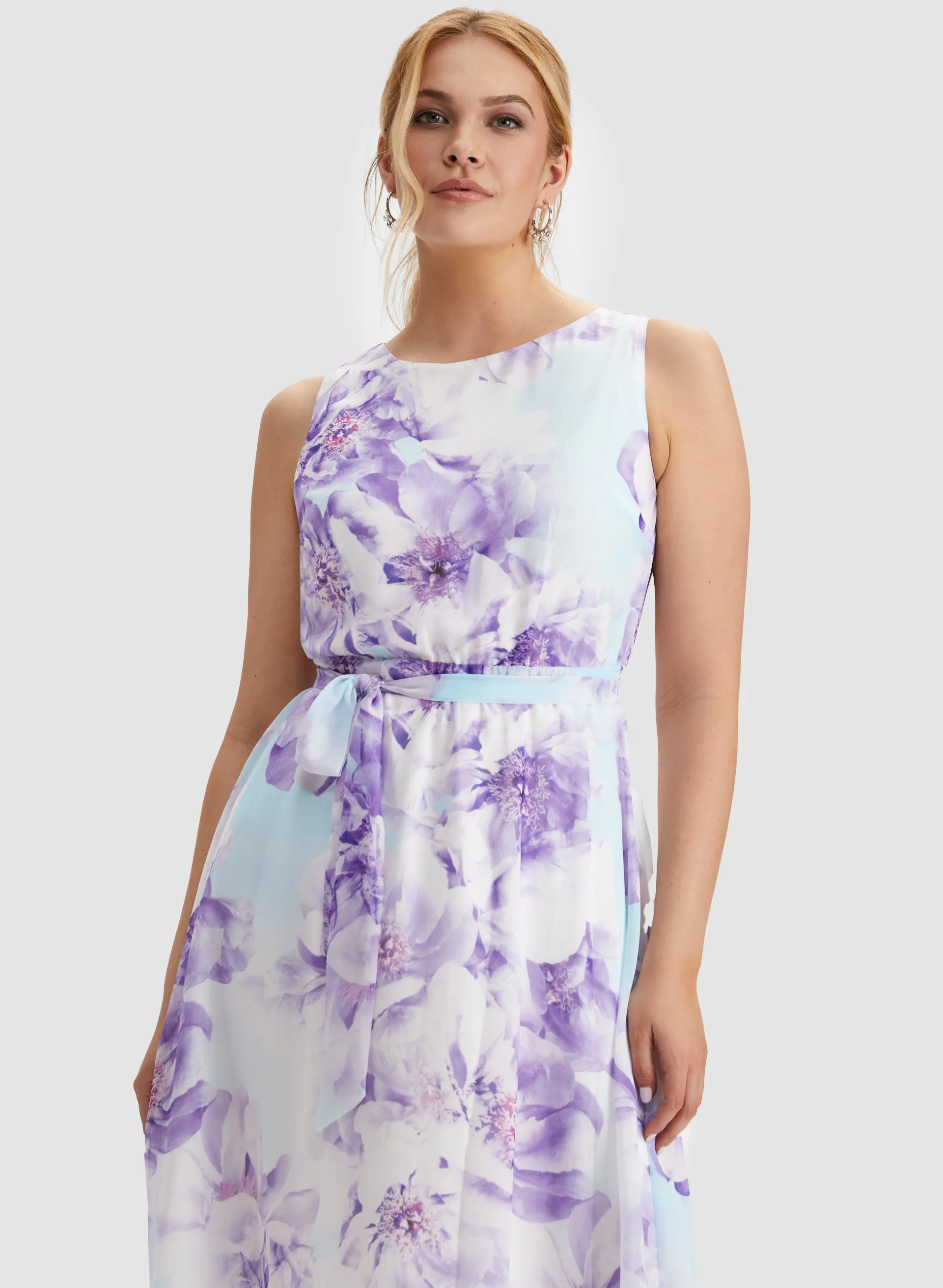 Floral Print Belted Dress sold by Laura product image thumbnail 4