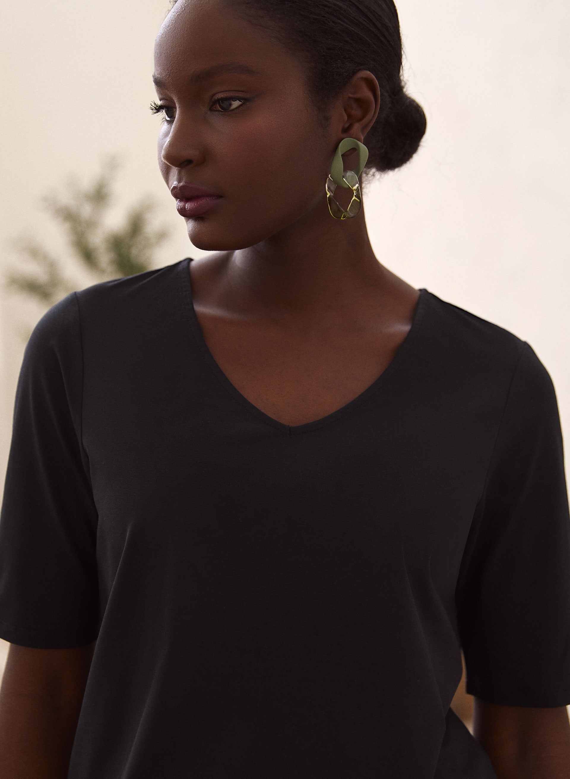 Elbow Sleeve Tee sold by Laura product image thumbnail 2