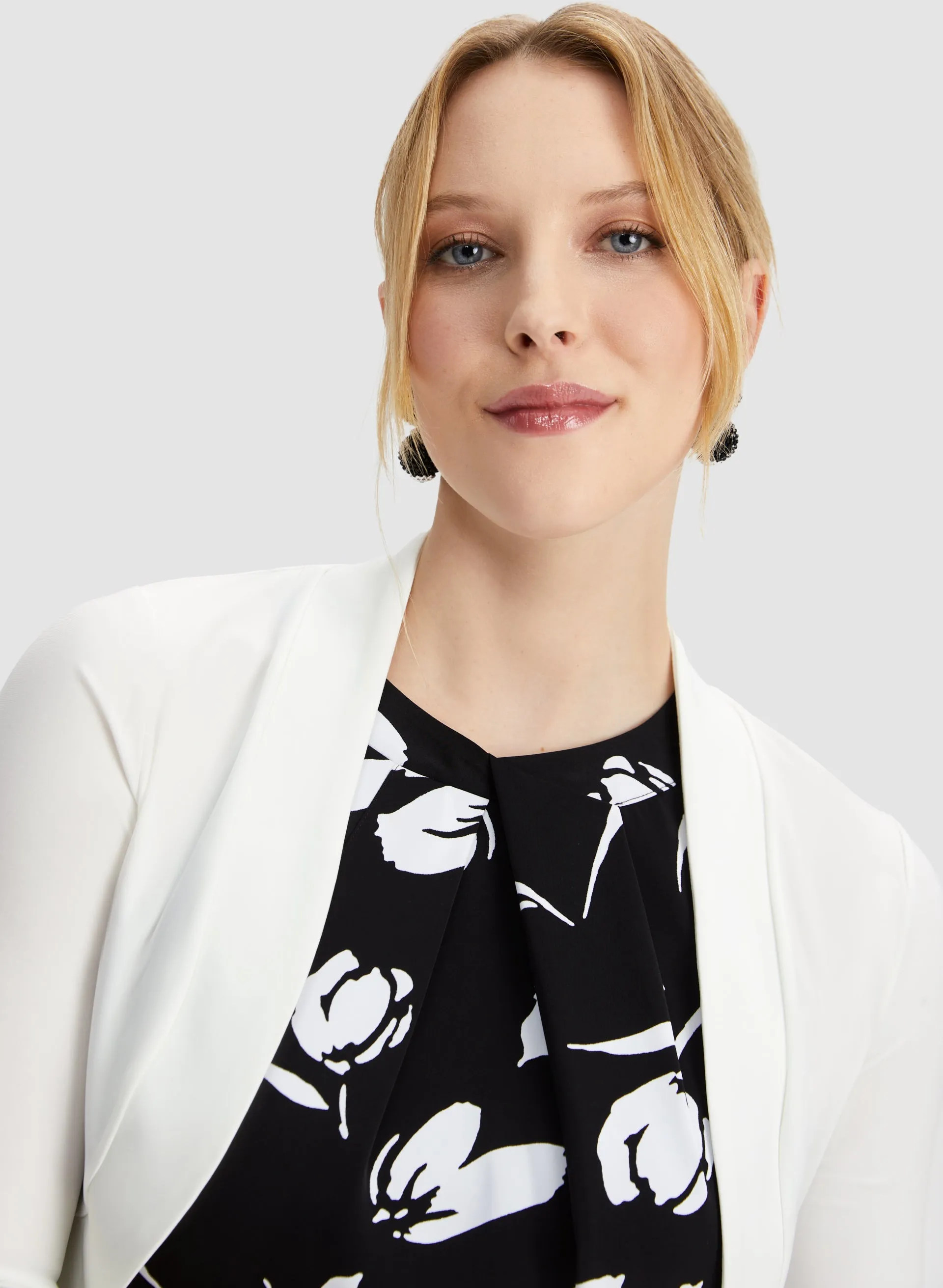 3/4 Sleeve Bolero sold by Laura product image thumbnail 4