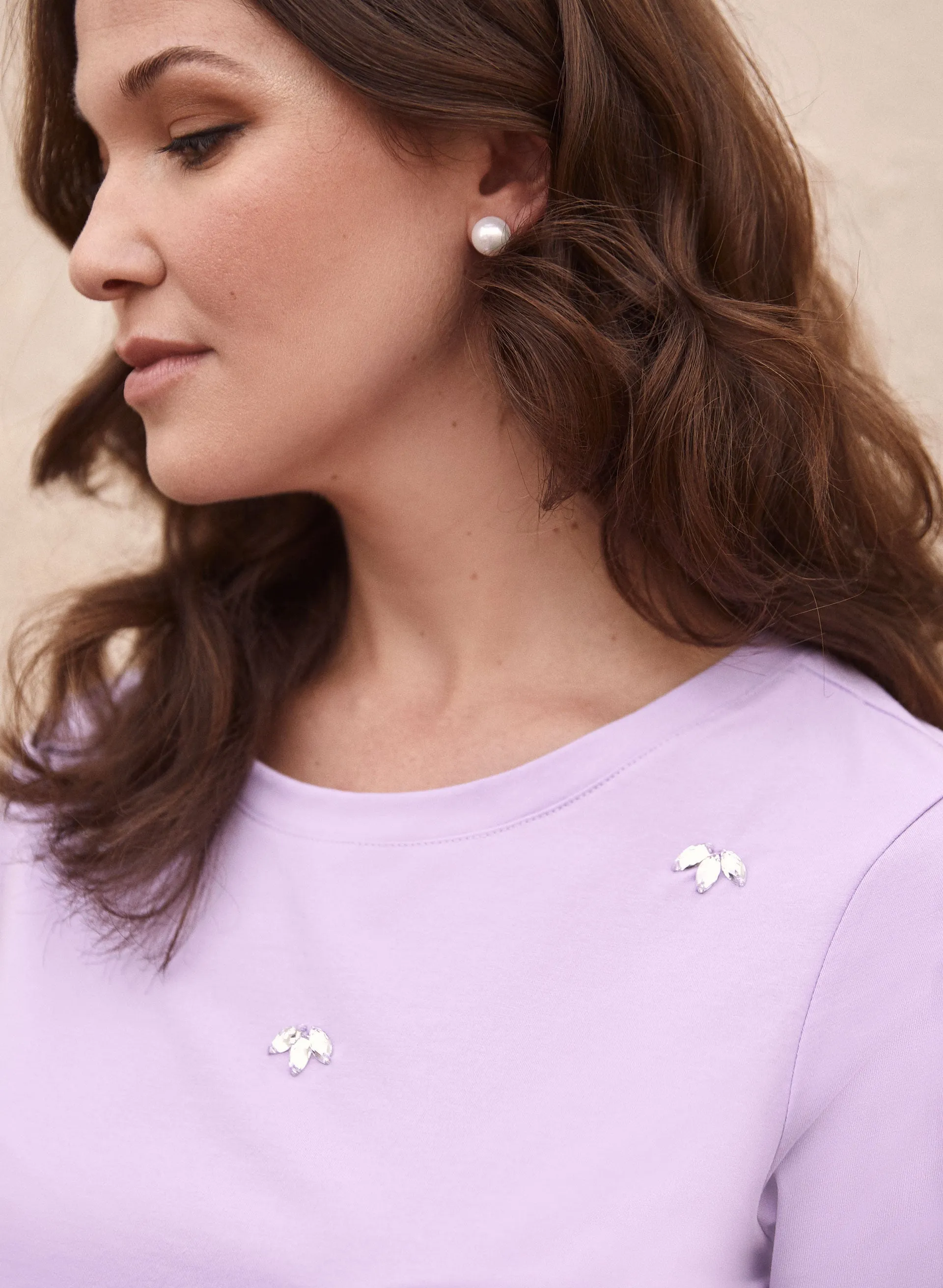 Stone Detail Short Sleeve Tee sold by Laura product image thumbnail 2