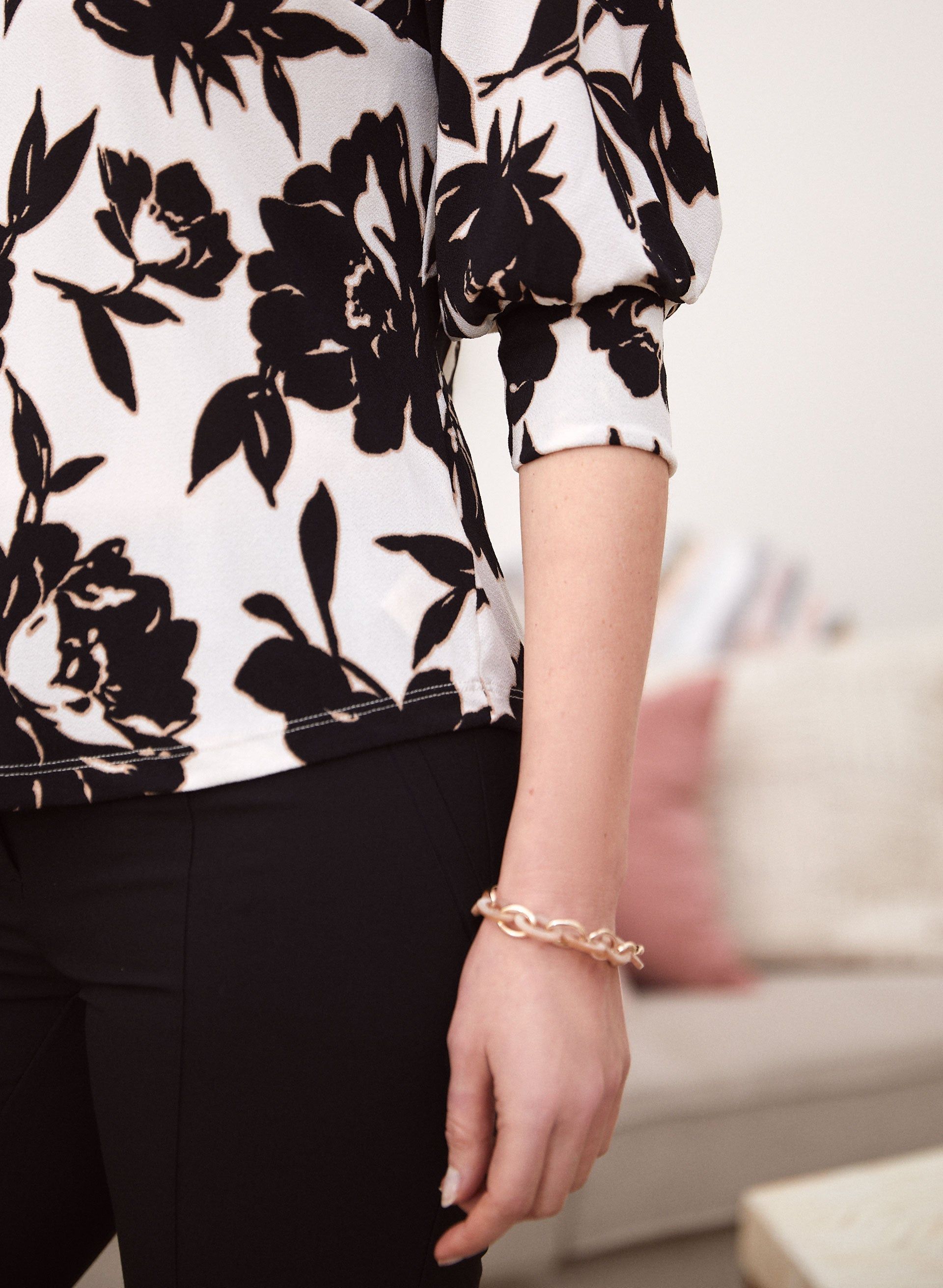 3/4 Sleeve Floral Print Top sold by Laura product image thumbnail 2