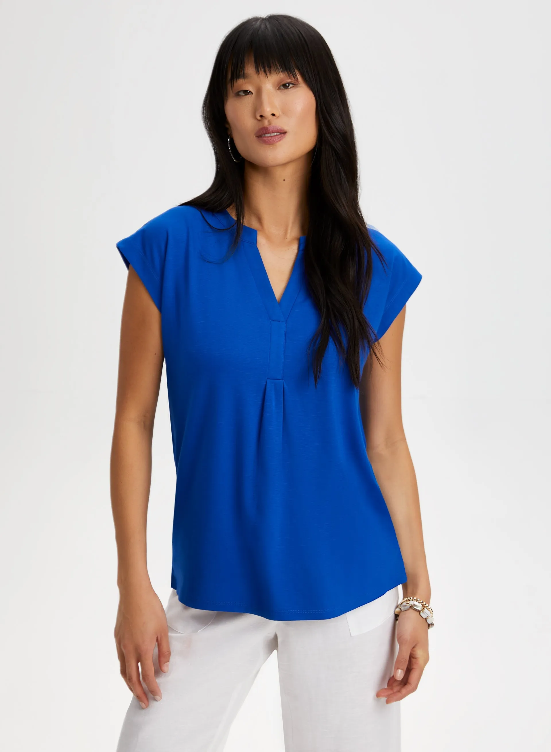 Open V-Neck Tee sold by Laura product image thumbnail 5