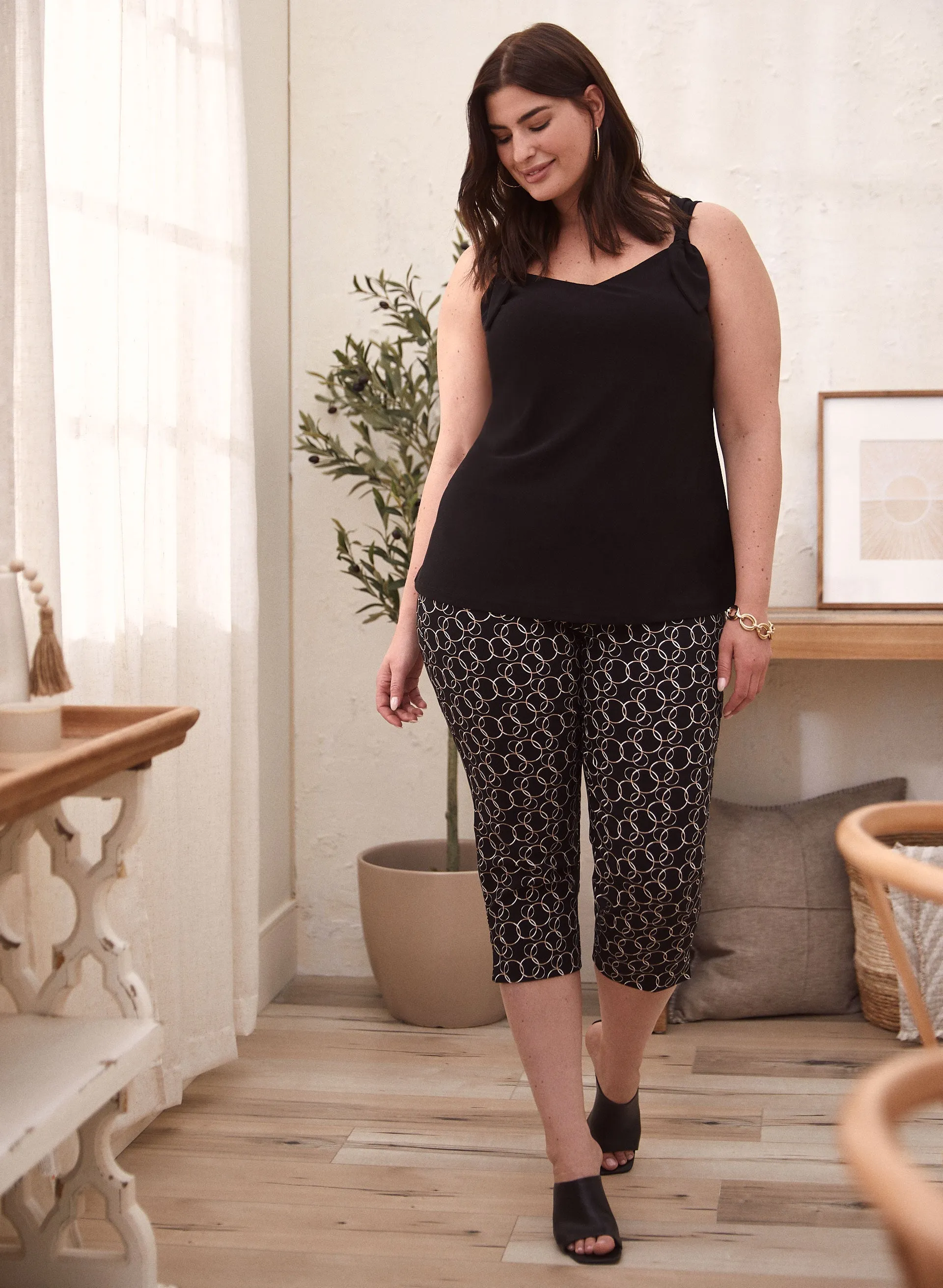 Sleeveless Tie Detail Top sold by Laura product image thumbnail 3