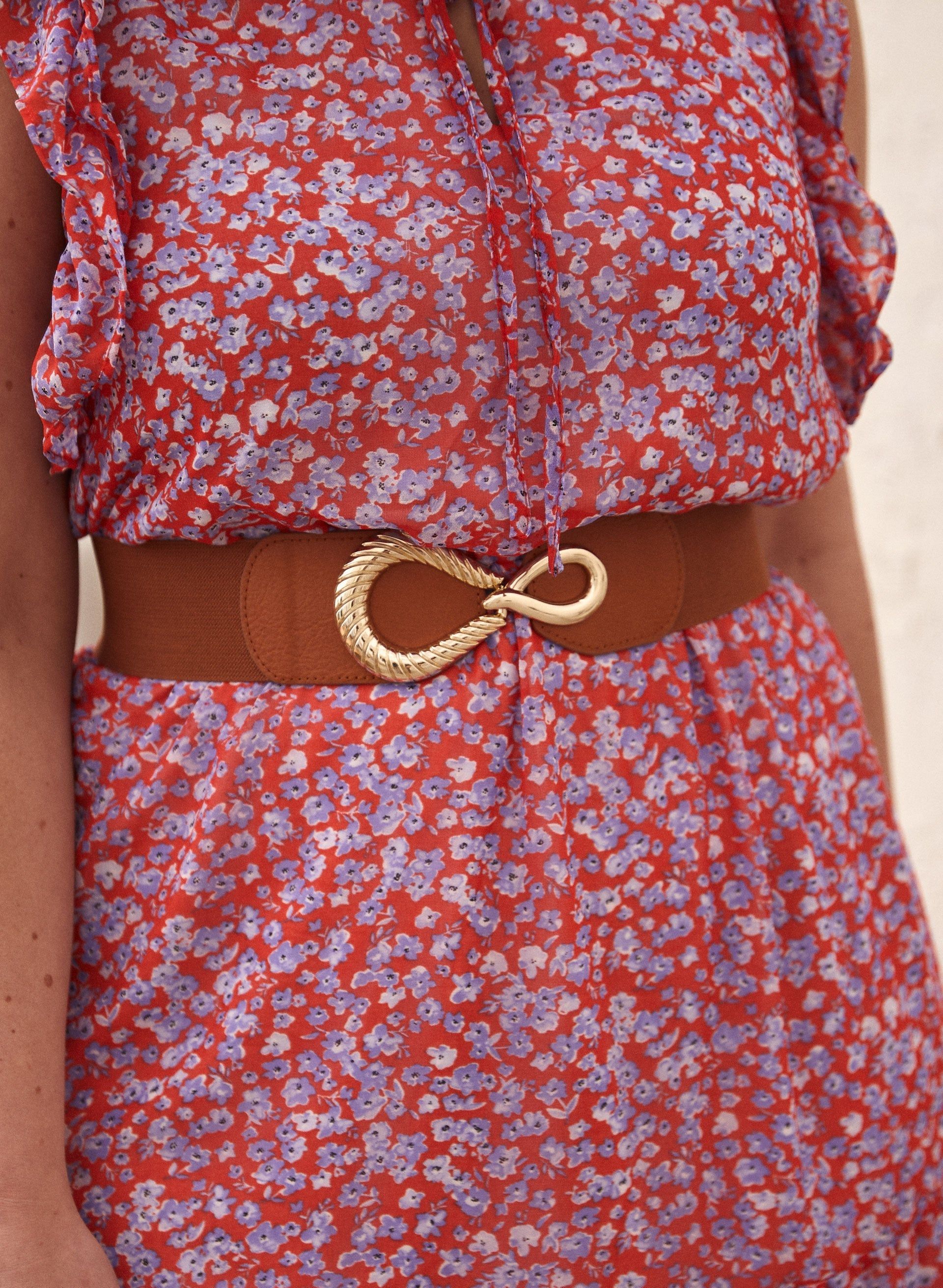 Teardrop Buckle Stretch Belt sold by Laura product image thumbnail 2