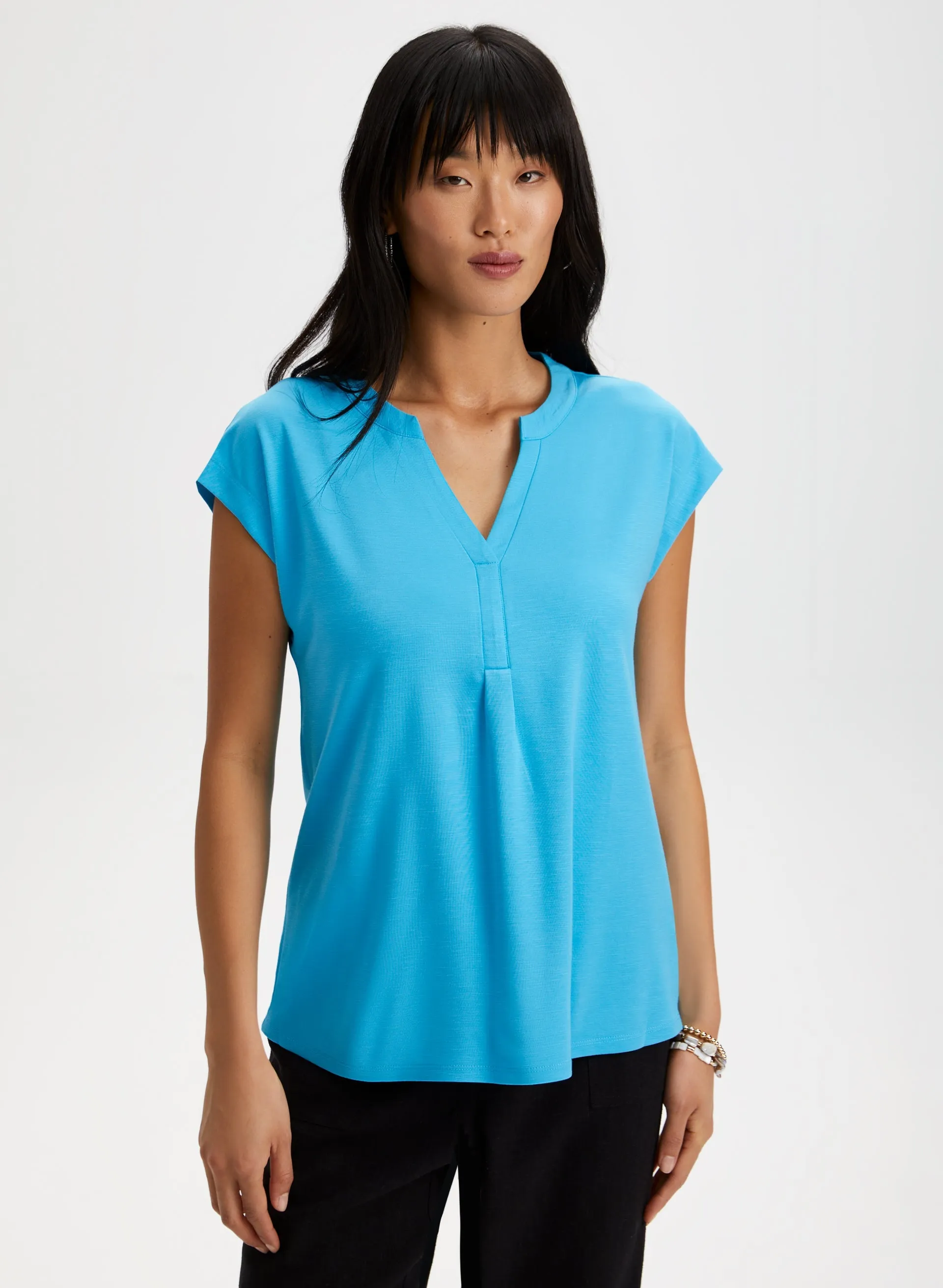 Open V-Neck Tee sold by Laura product image thumbnail 5