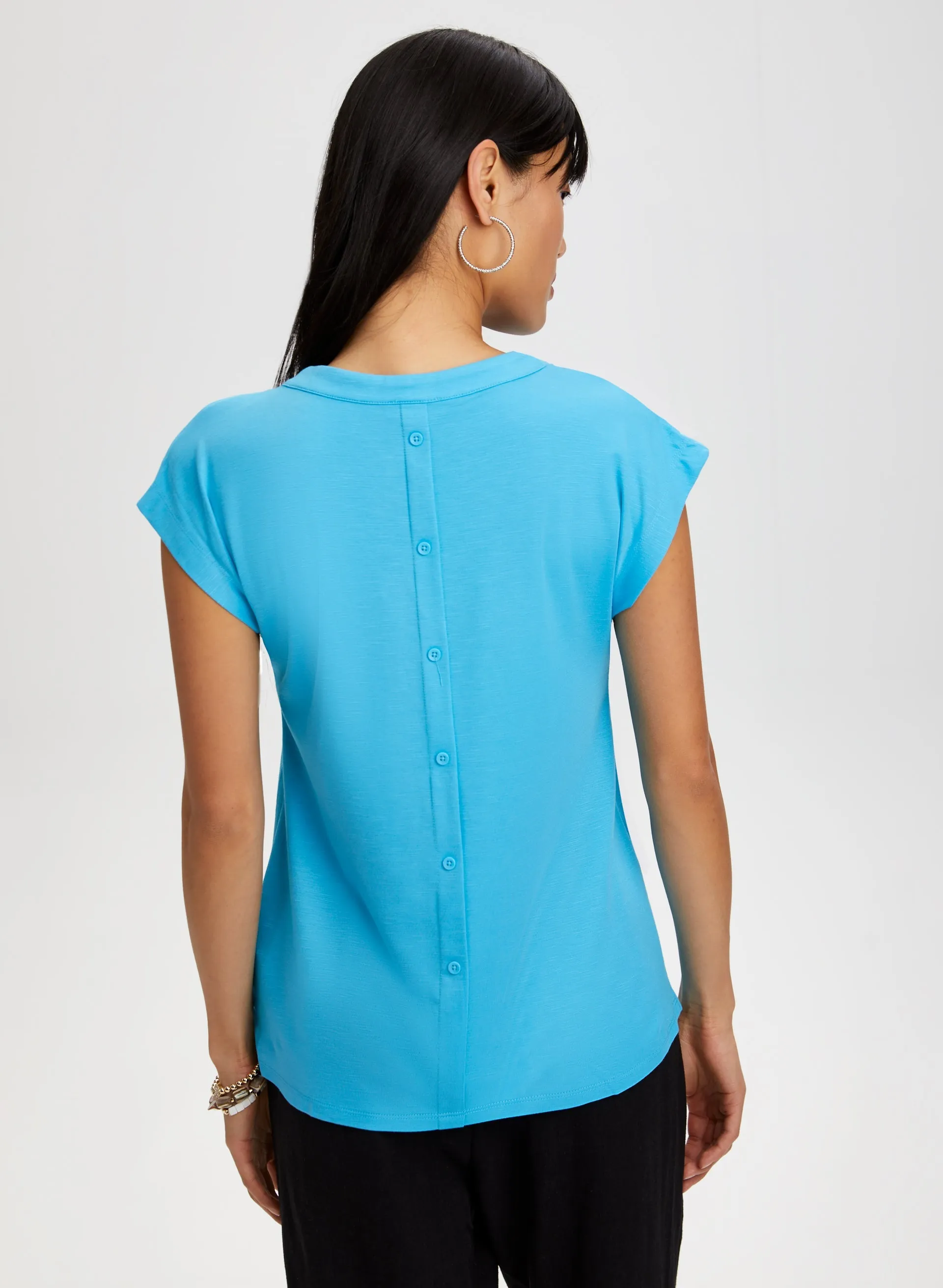 Open V-Neck Tee sold by Laura product image thumbnail 4