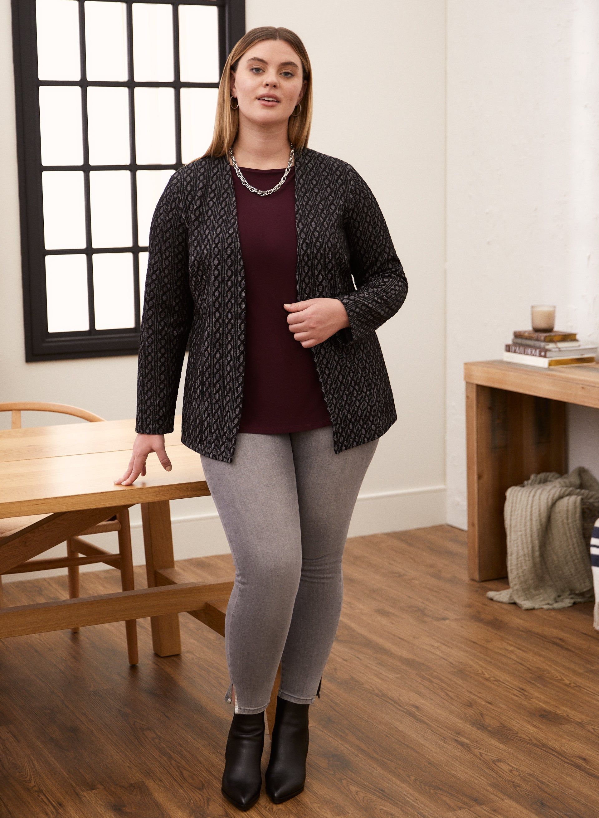 Basic Sleeveless Top sold by Laura product image thumbnail 3