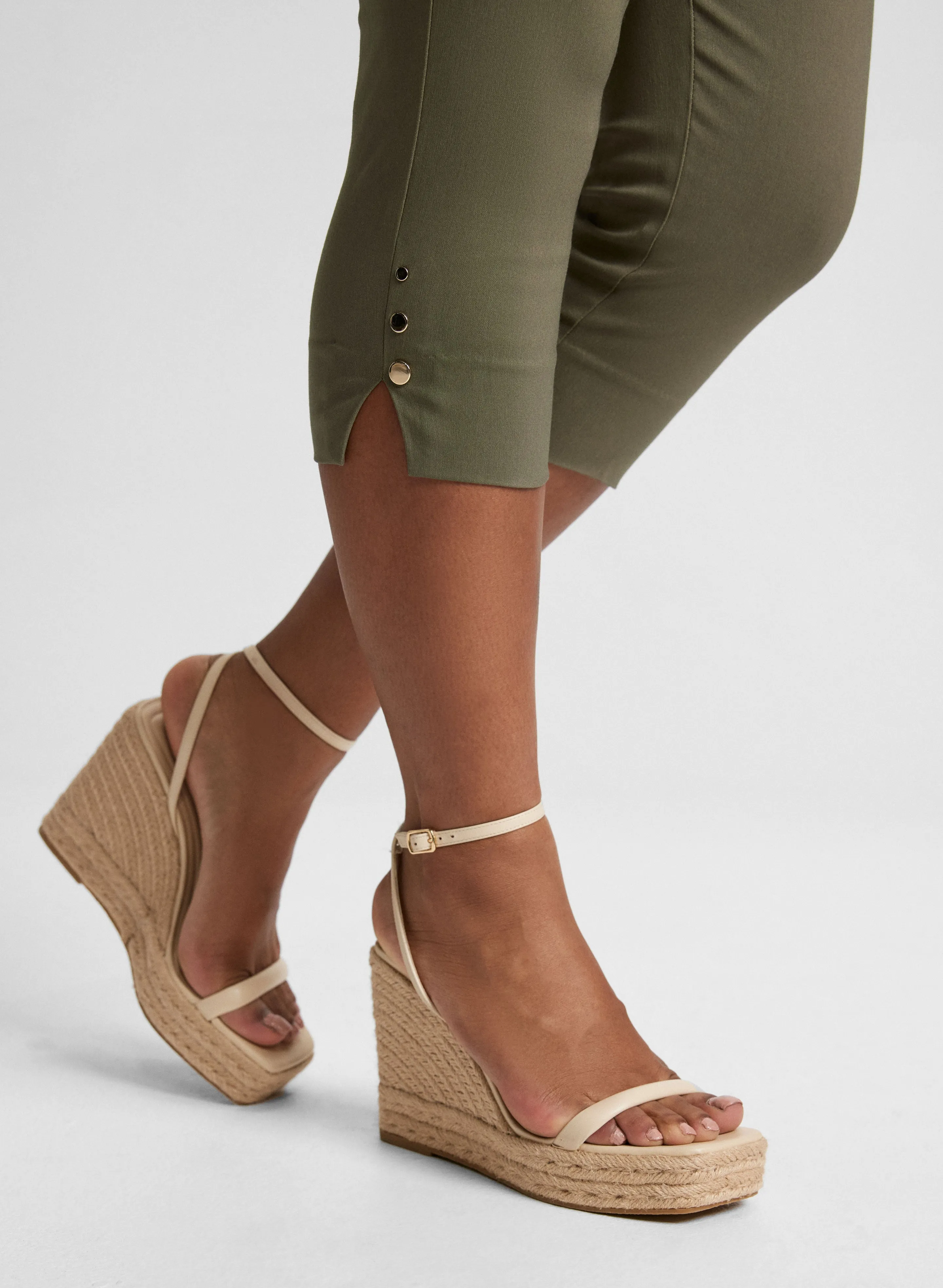 Pull-On Bengaline Capris sold by Laura product image thumbnail 5