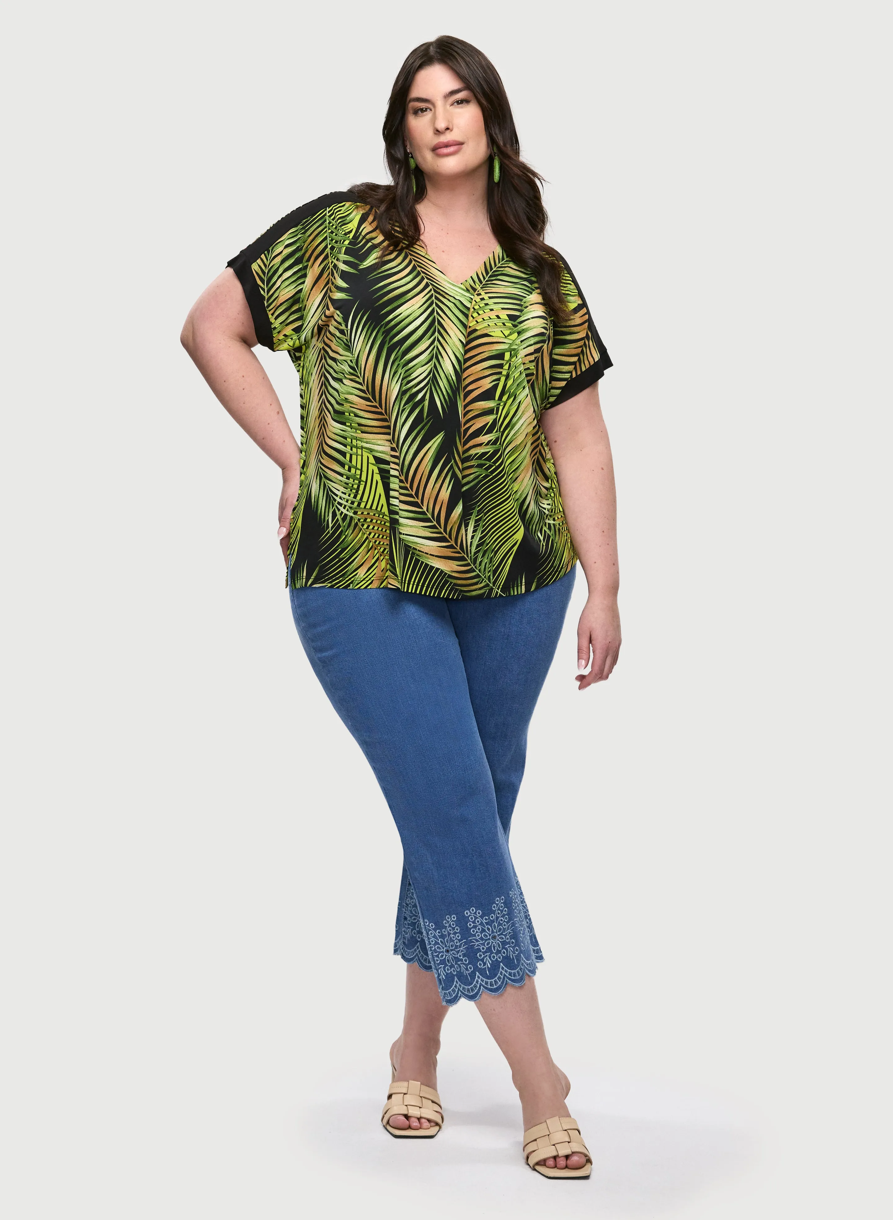 Palm Print T-Shirt & Embroidered Hem Capri Jeans sold by Laura