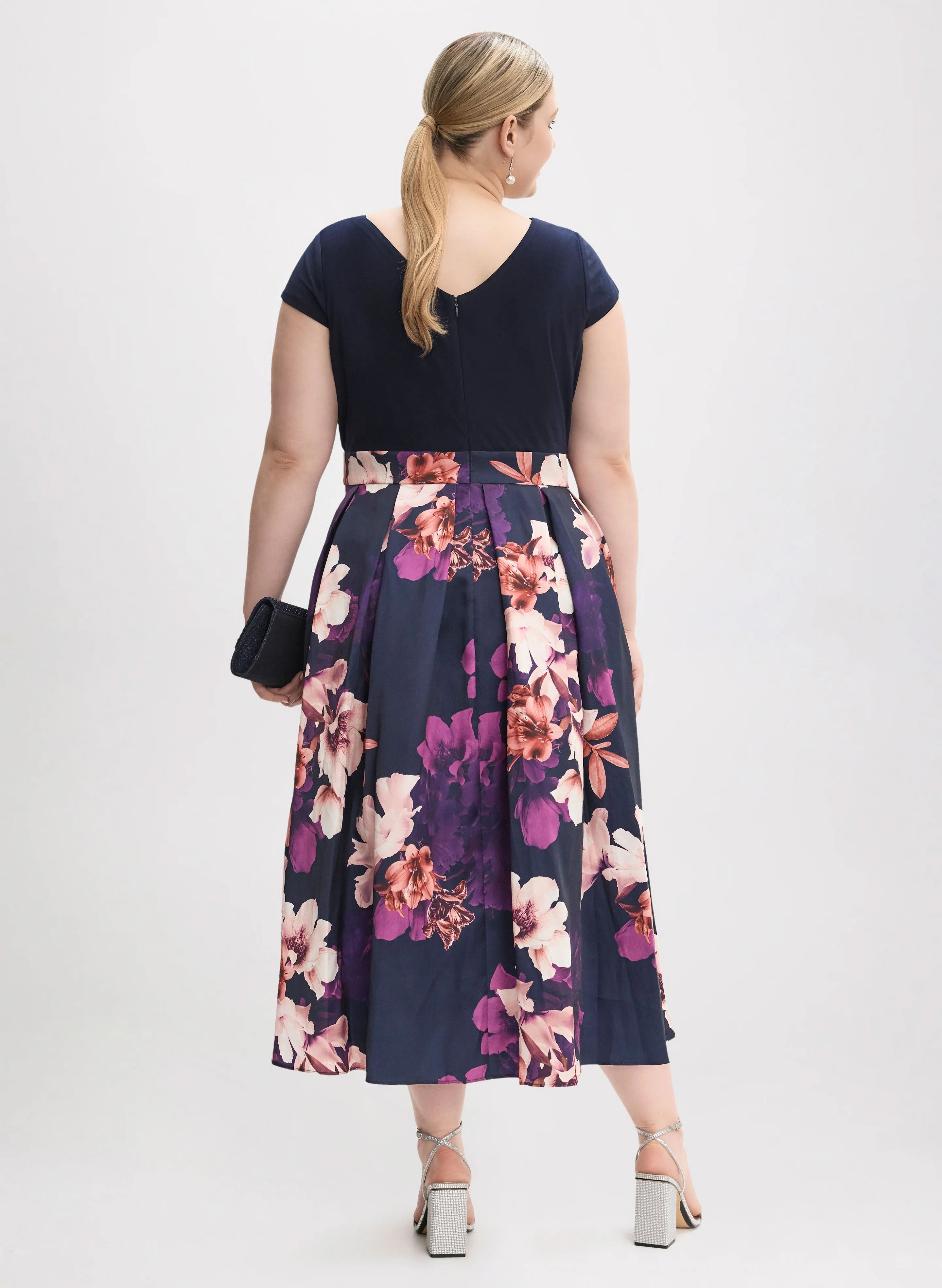 Short Sleeve Floral Dress sold by Laura product image thumbnail 2