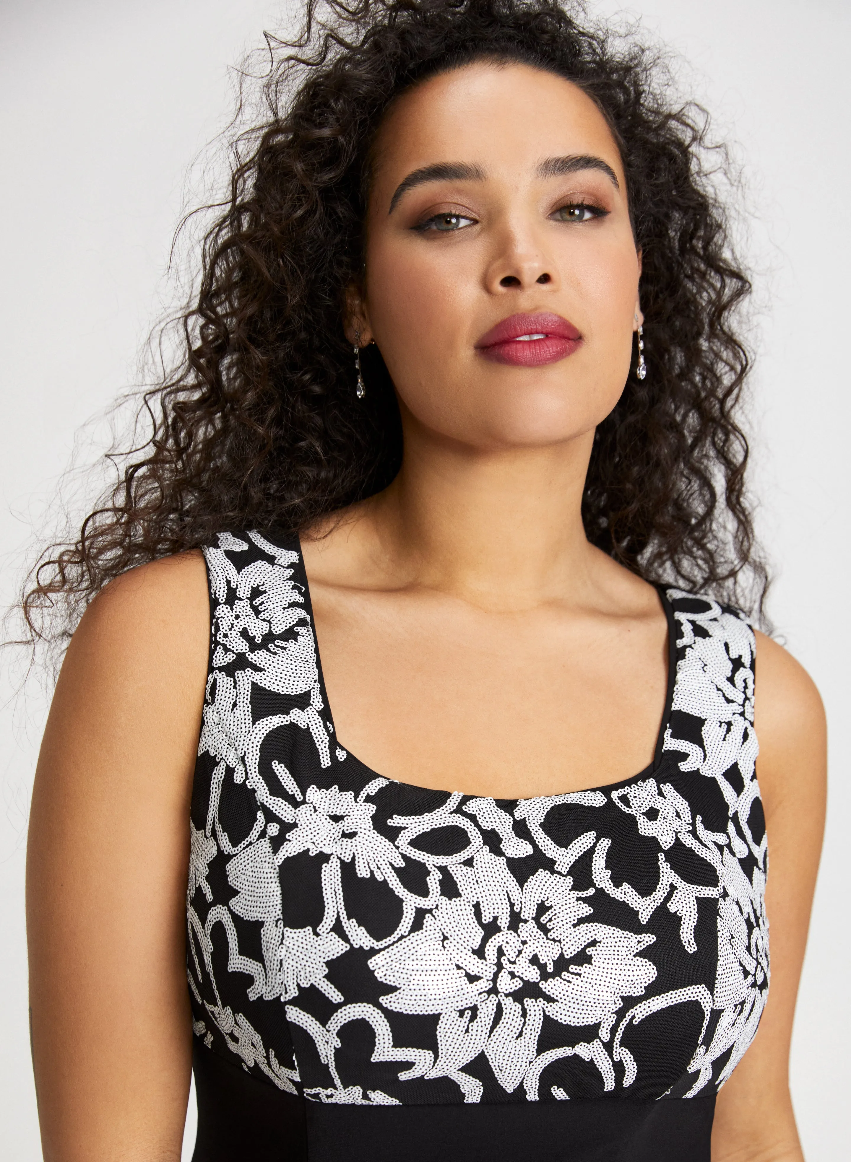 Sequin Detail Dress & Jacket Set sold by Laura product image thumbnail 5