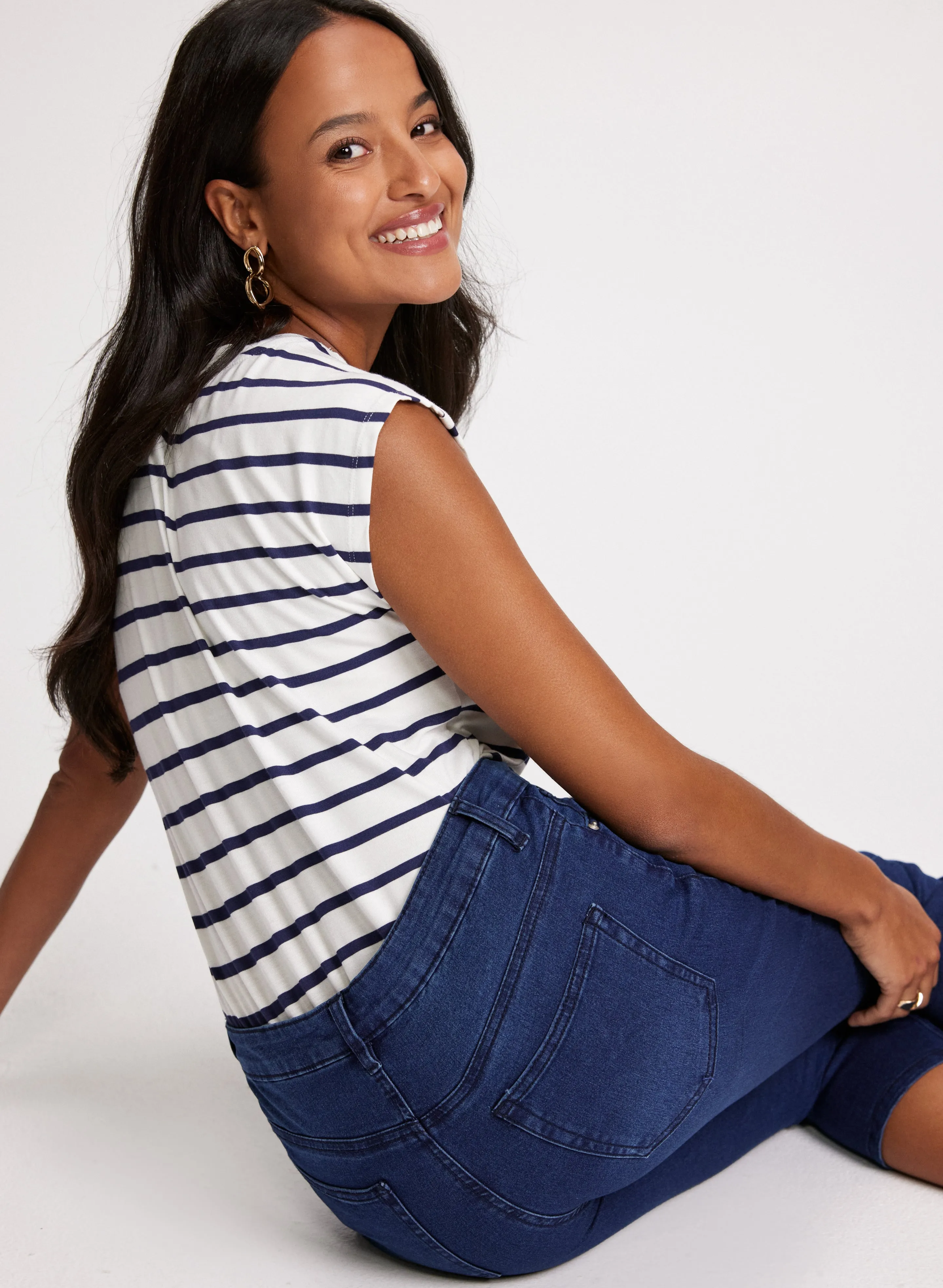 Slim Leg Denim Capris sold by Laura product image thumbnail 5