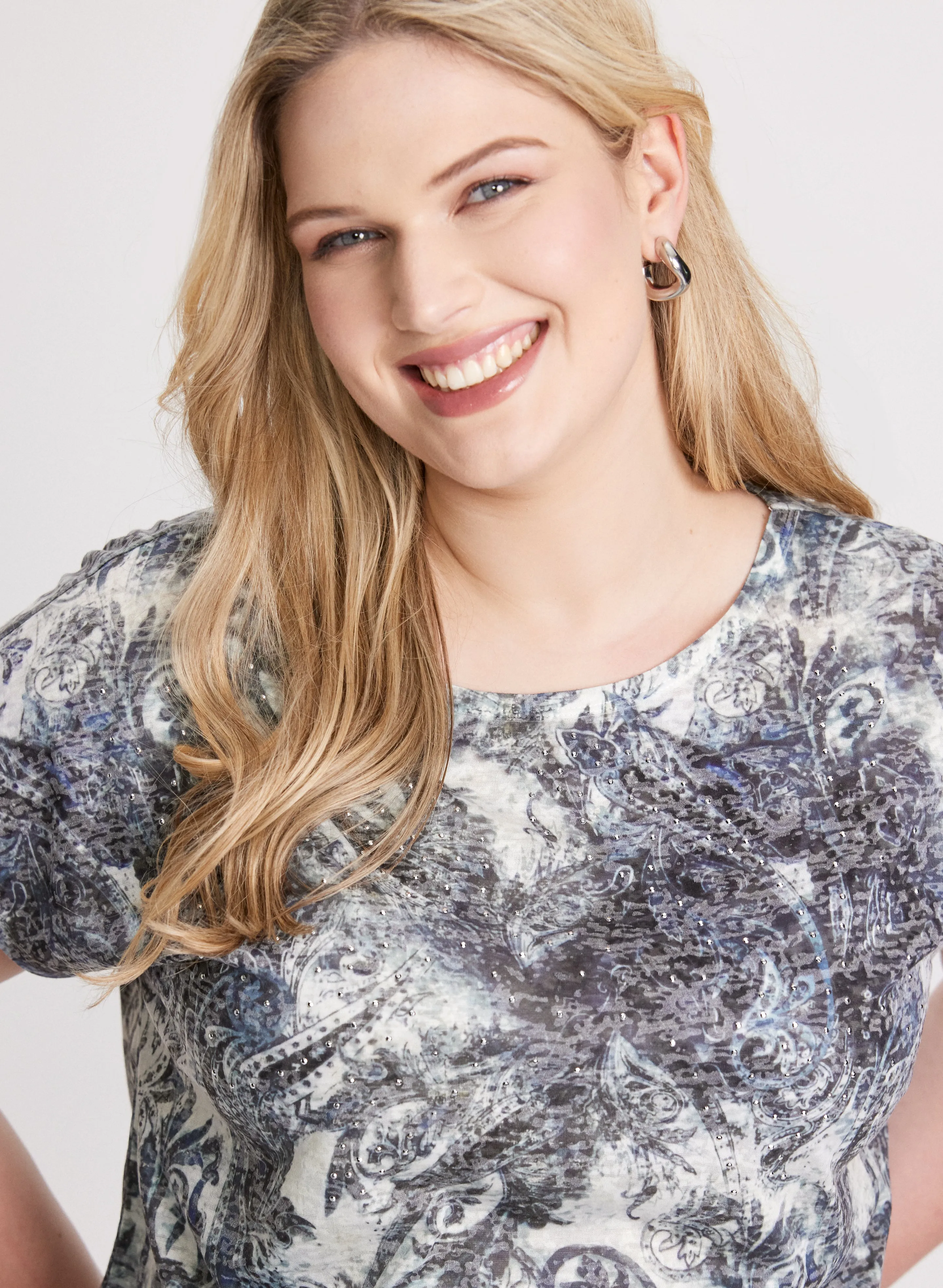 Paisley Print Burnout T-Shirt sold by Laura product image thumbnail 2