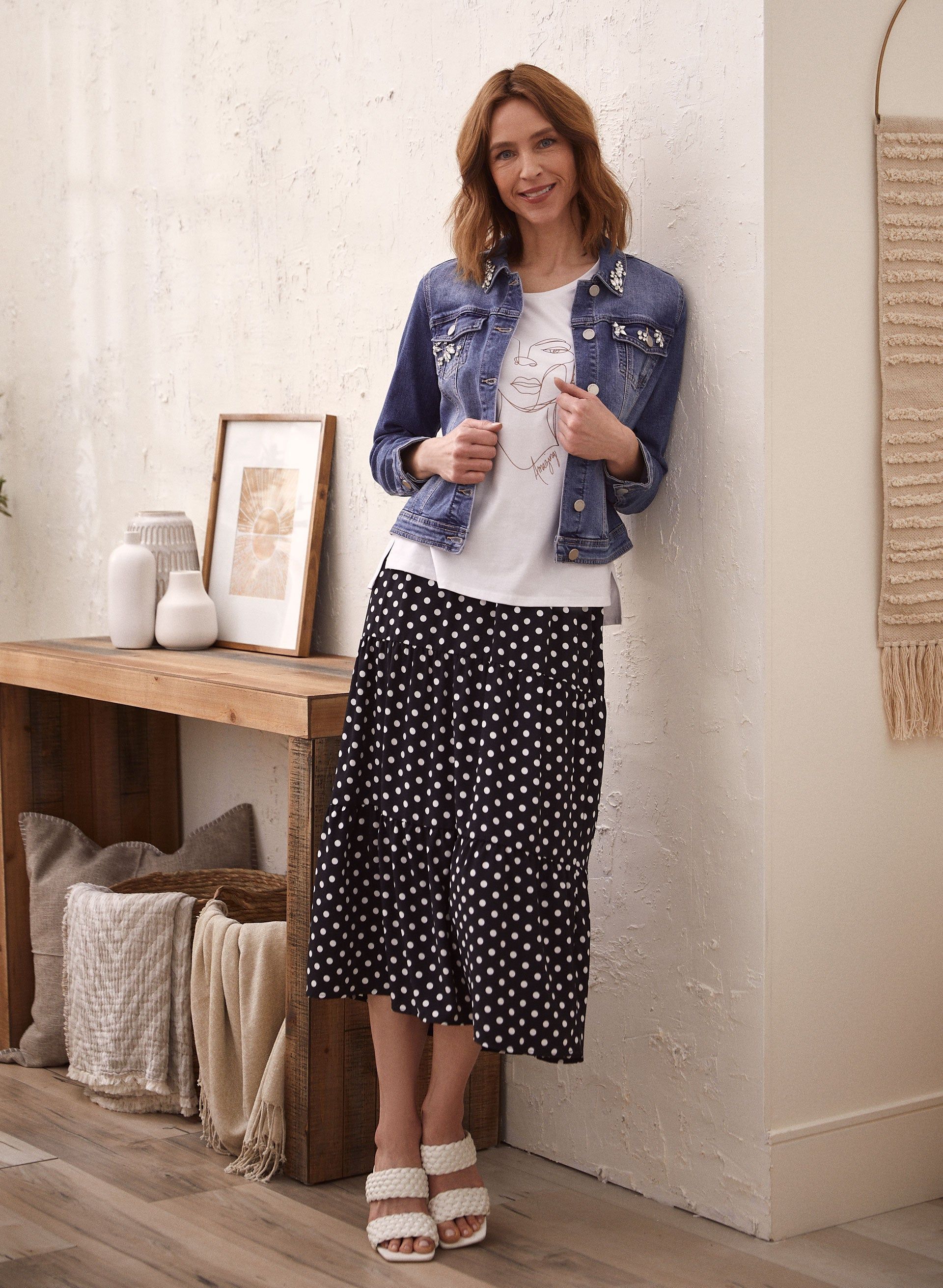 Sketch Print Tee sold by Laura product image thumbnail 3