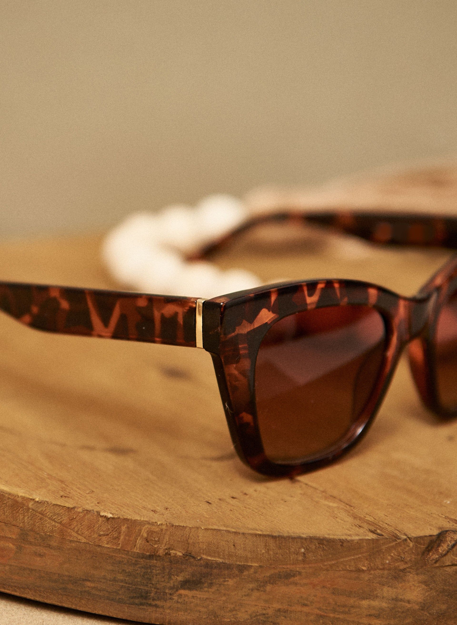 Tortoise Shell Sunglasses sold by Laura product image thumbnail 2