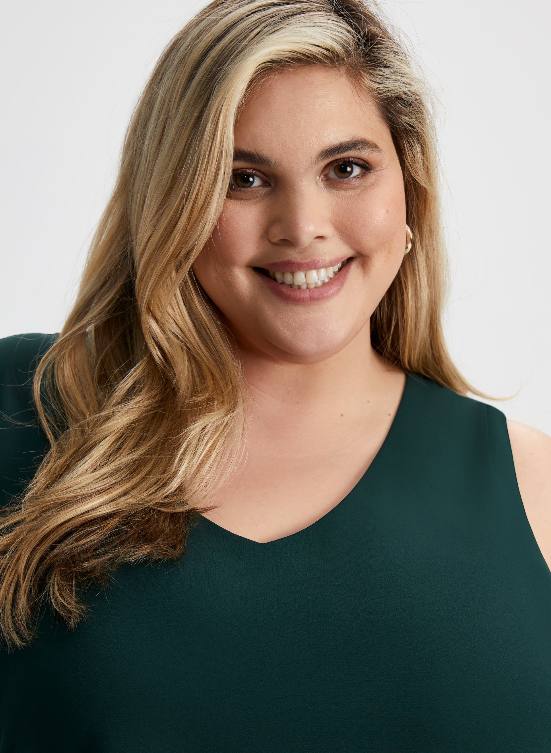 Sleeveless V-Neck Blouse sold by Laura product image thumbnail 2